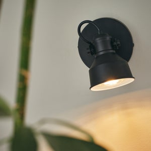 Spot, design, acier gu10, noir, INSPIRE Ezio Leroy Merlin Les bons plans des petits projets avant l'été