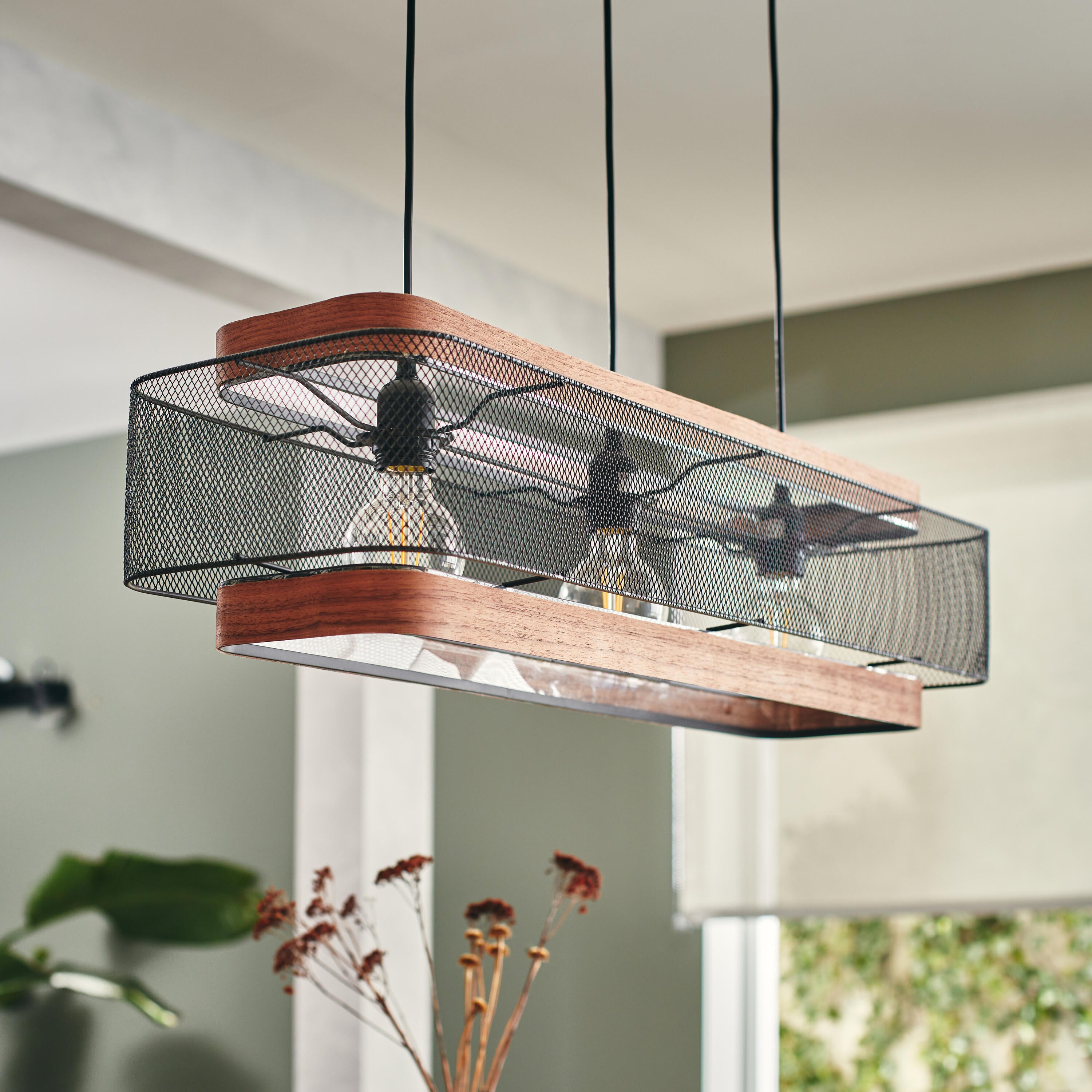 Lampa wisząca Taiga czarna z drewnem 3 x E27 Inspire - 2