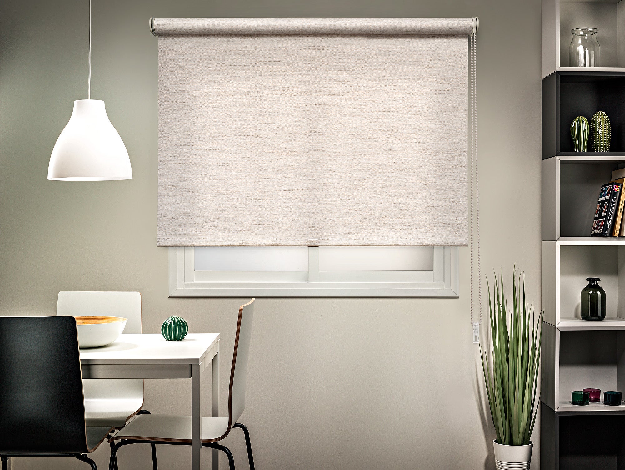 Estor enrollable translúcido con cadena enrollable provenza poliéster liso beige/lino de 135x250cm