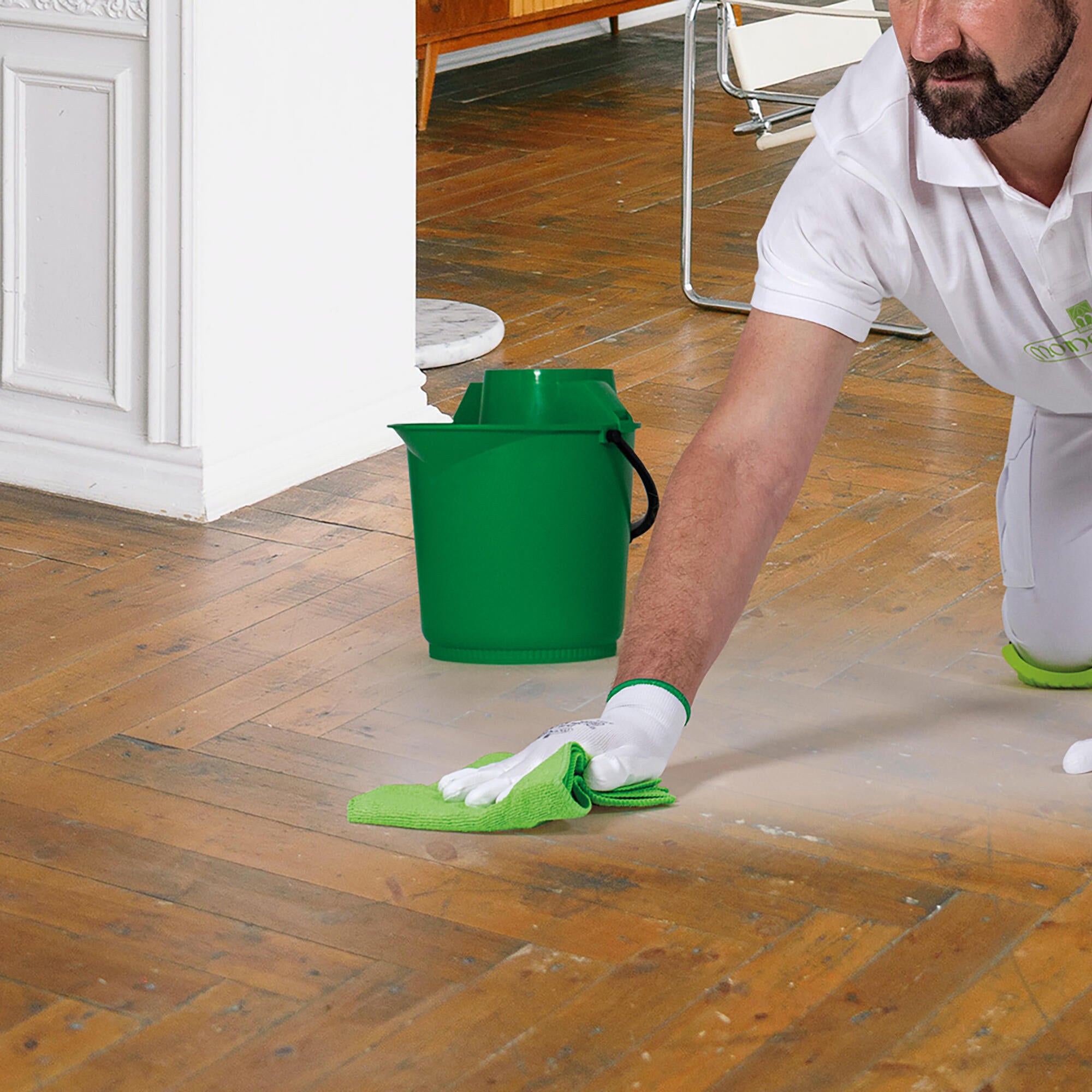Quitaceras suelos de parquet, tarima y laminados MONESTIR 750ml - 3