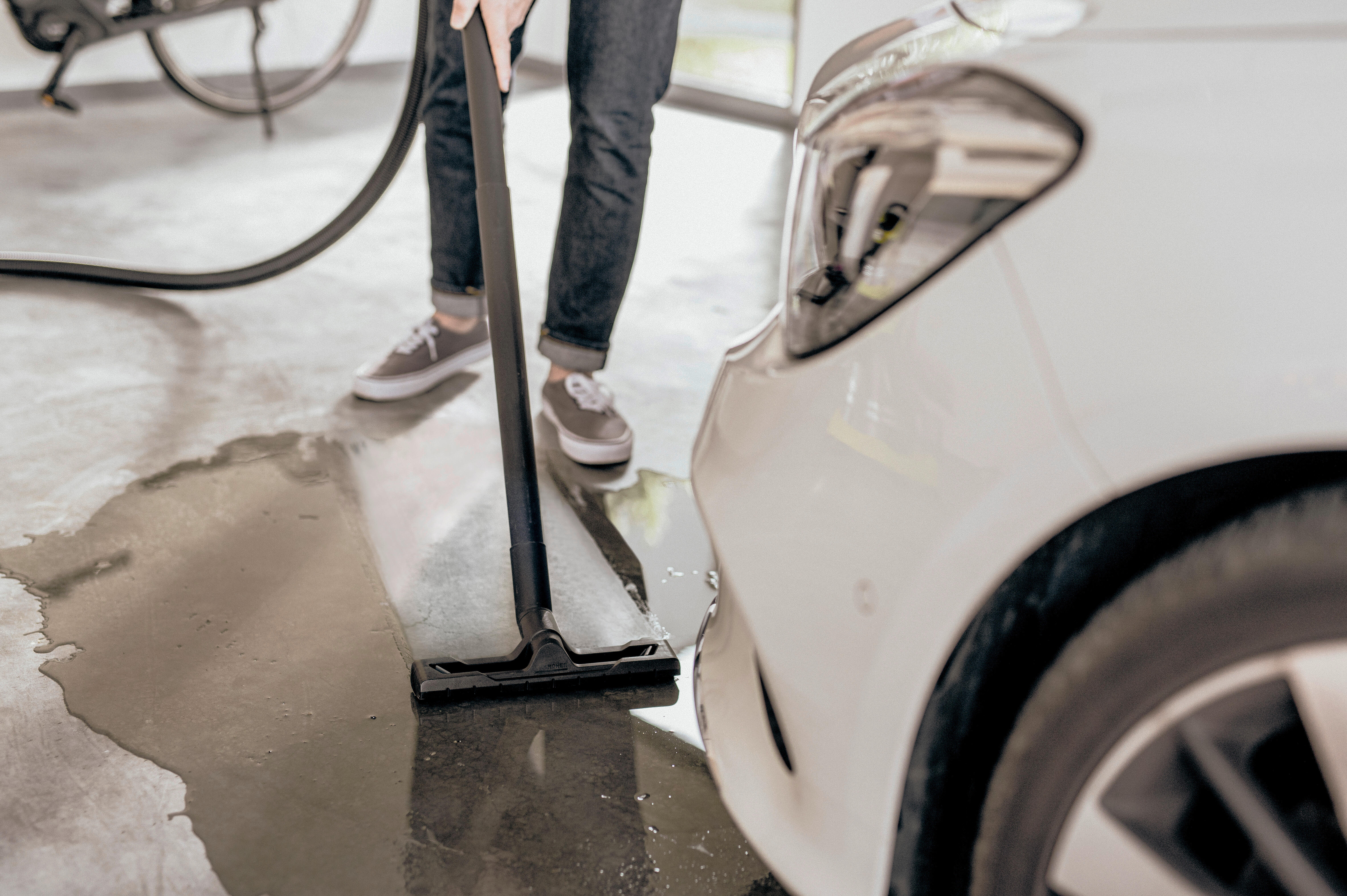Aspirador 1000W KARCHER WD3 - 4