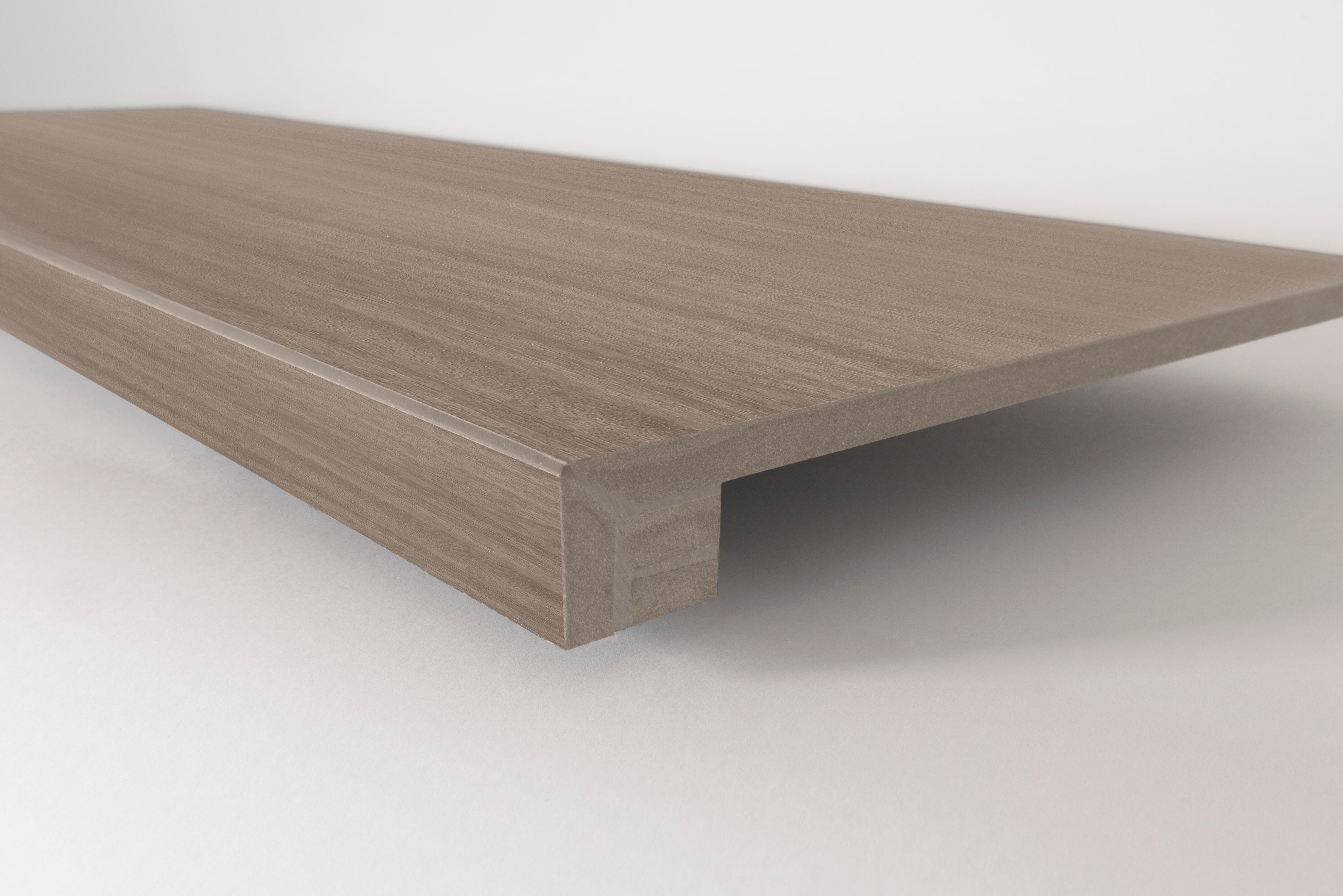 Pack de 2 peldaños gres porcelánico eukalypt efecto madera beige 1.2x30cm espesor 9.8mm saloni