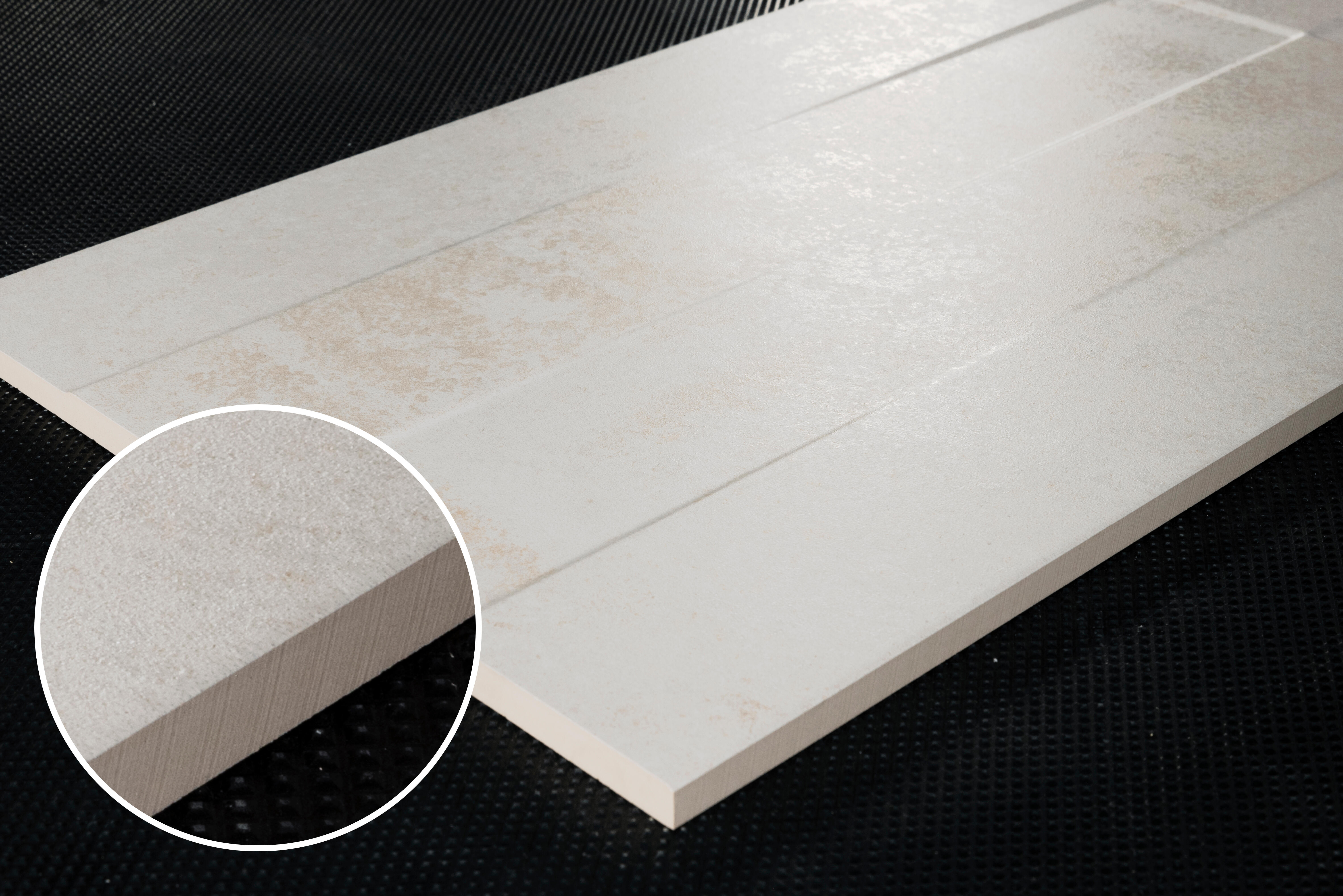 Azulejo cerámico Foundry efecto cemento blanco 30x90 cm SALONI - 4