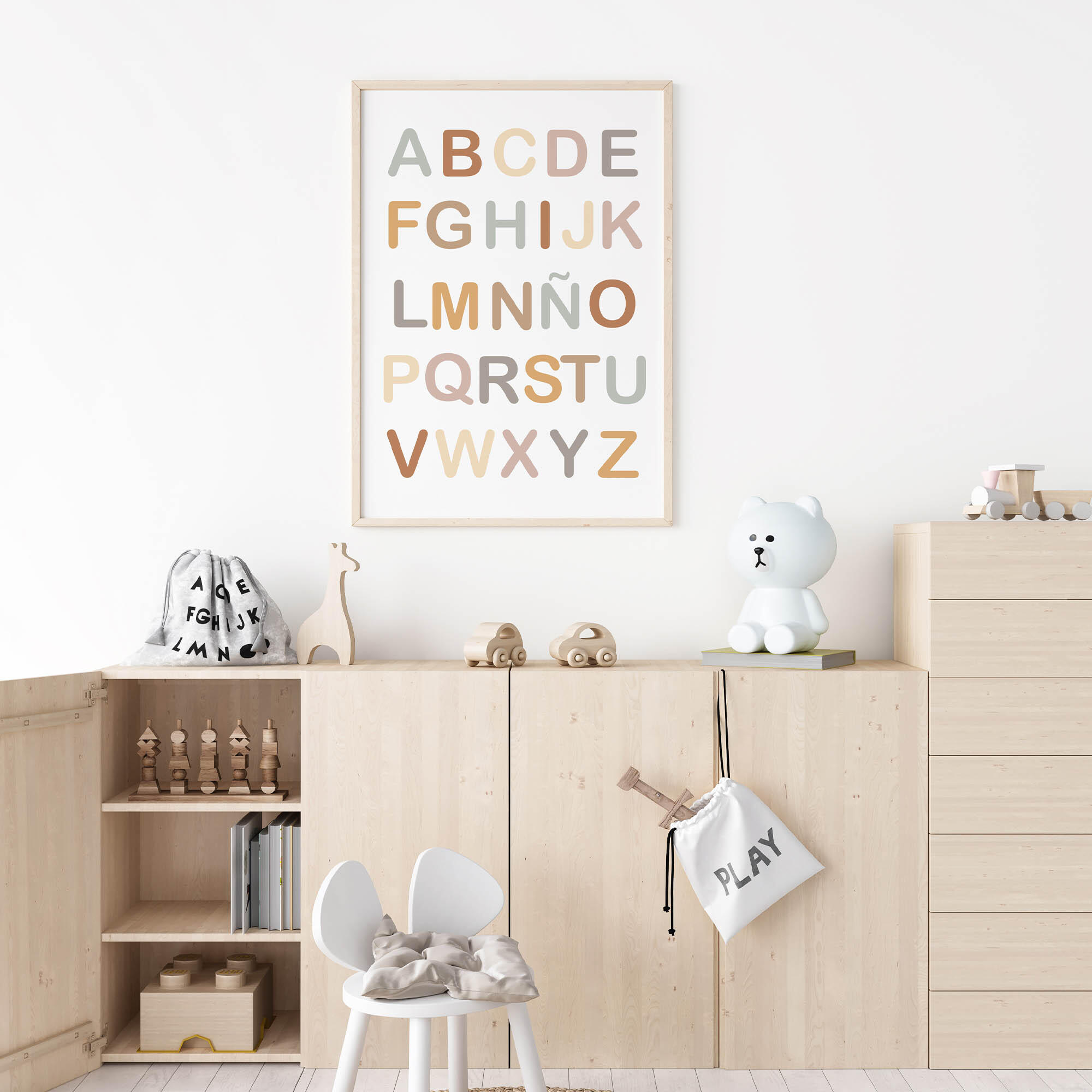 Lámina infantil rectangular de 50 x 70 cm. papel letras blanco amarillo y dorado