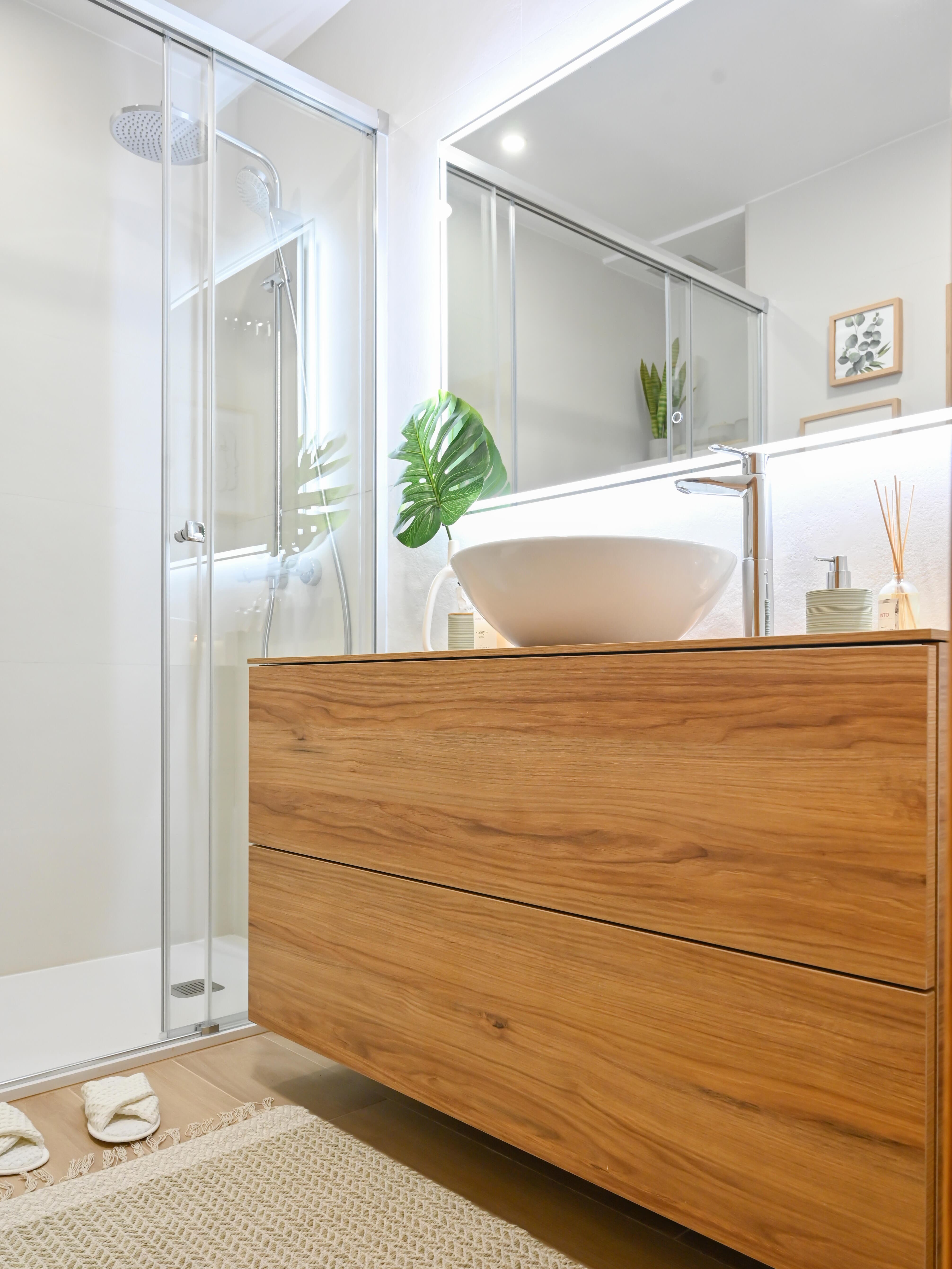 Resina imitación madera para tu baño - Reformas Nuevo Baño