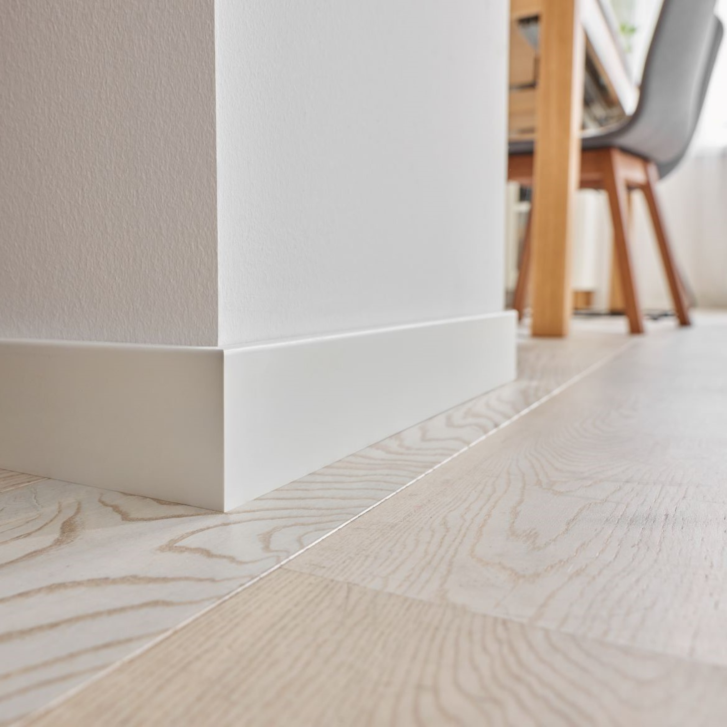 Listwa przypodłogowa PCV Espumo 2 201 Biała 80 mm Vox - 2