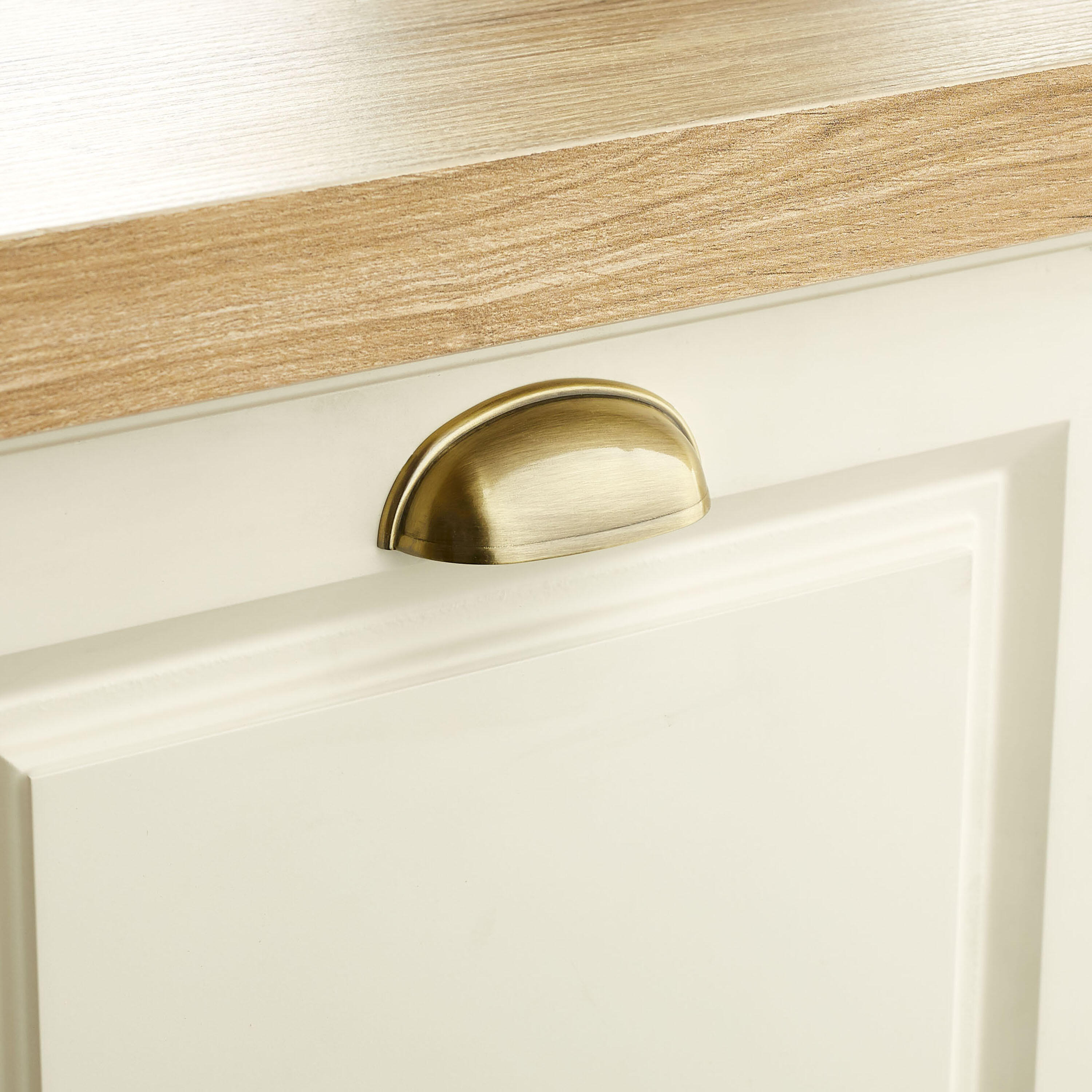 4 puxadores para móvel concha latão antigo 64 mm Inspire - 3