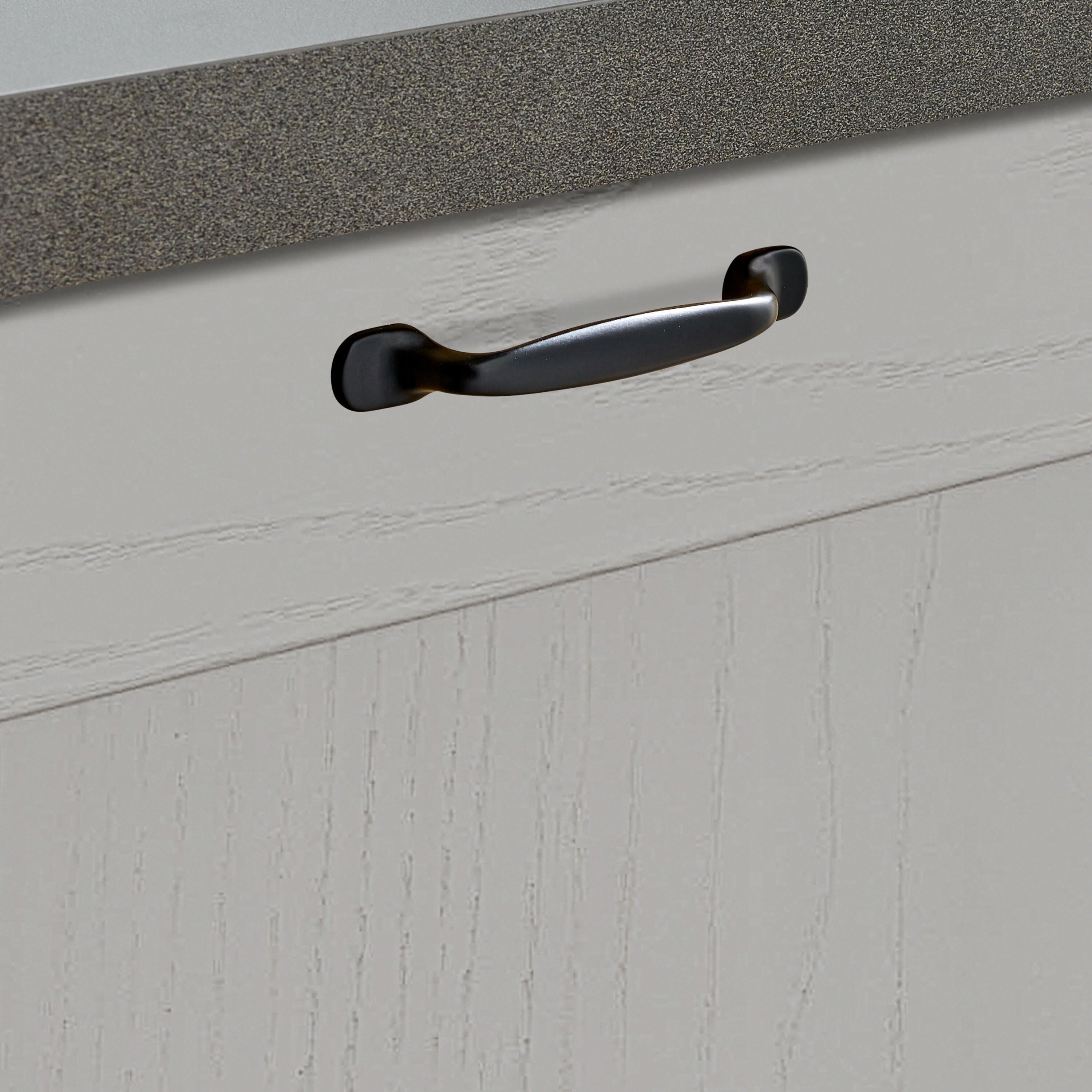 Maniglia per mobili INSPIRE Saria in zama nero opaco interasse 96 mm - 4
