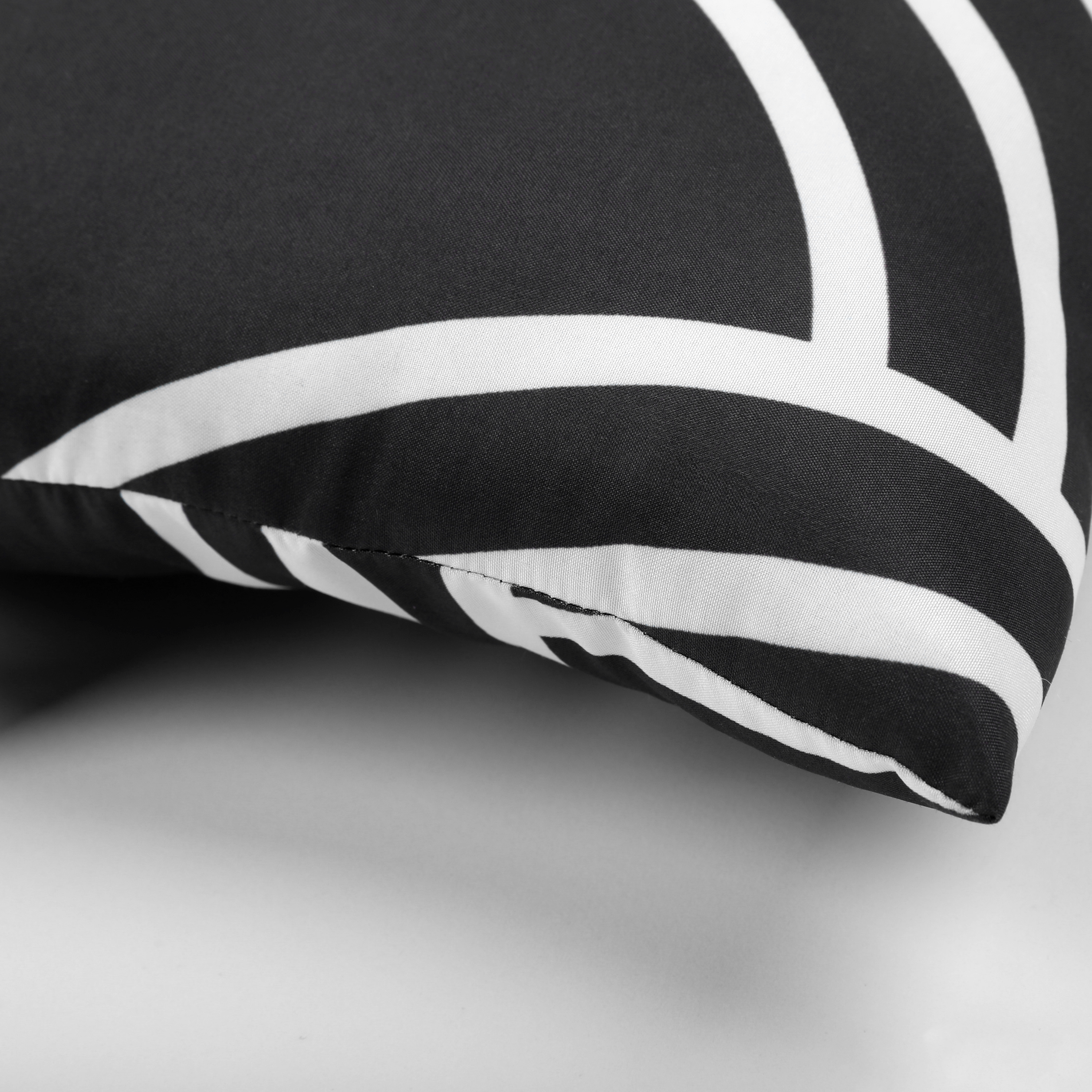 Almofada Henri 35x35 cm preto e branco - 4