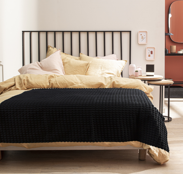 Manta felpa Golfy rectangular INSPIRE poliéster negro curva overlock y cosido de 130x170 cm