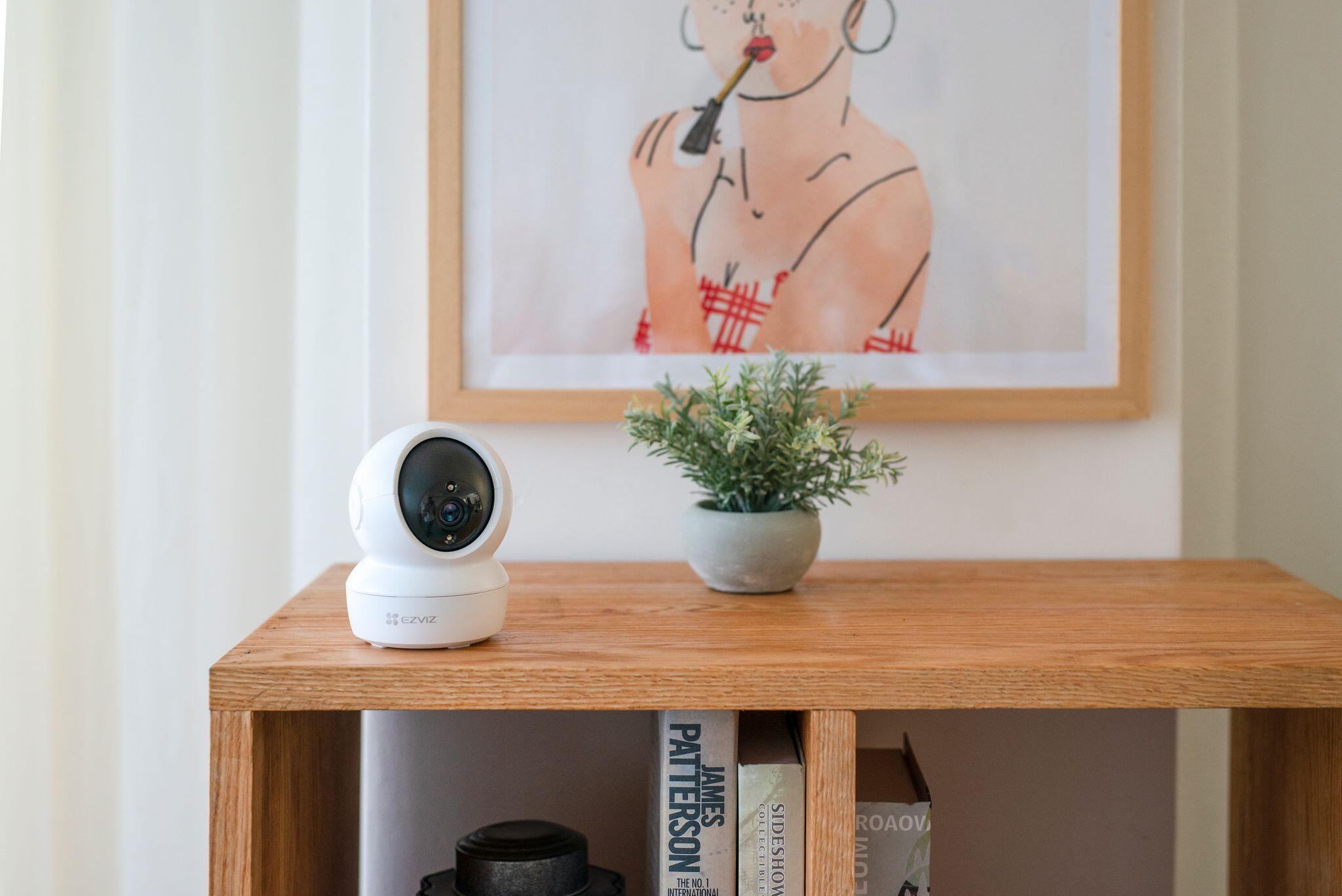 Caméra intérieure motorisée filaire H6C 2MP, EZVIZ - 2