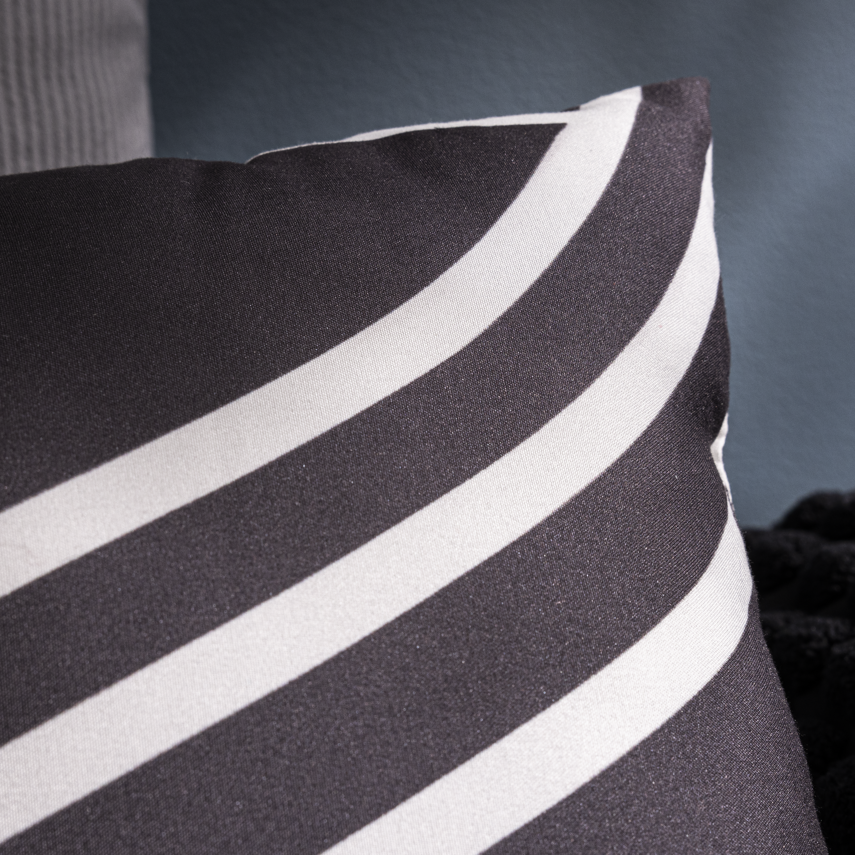 Almofada Henri 35x35 cm preto e branco - 5