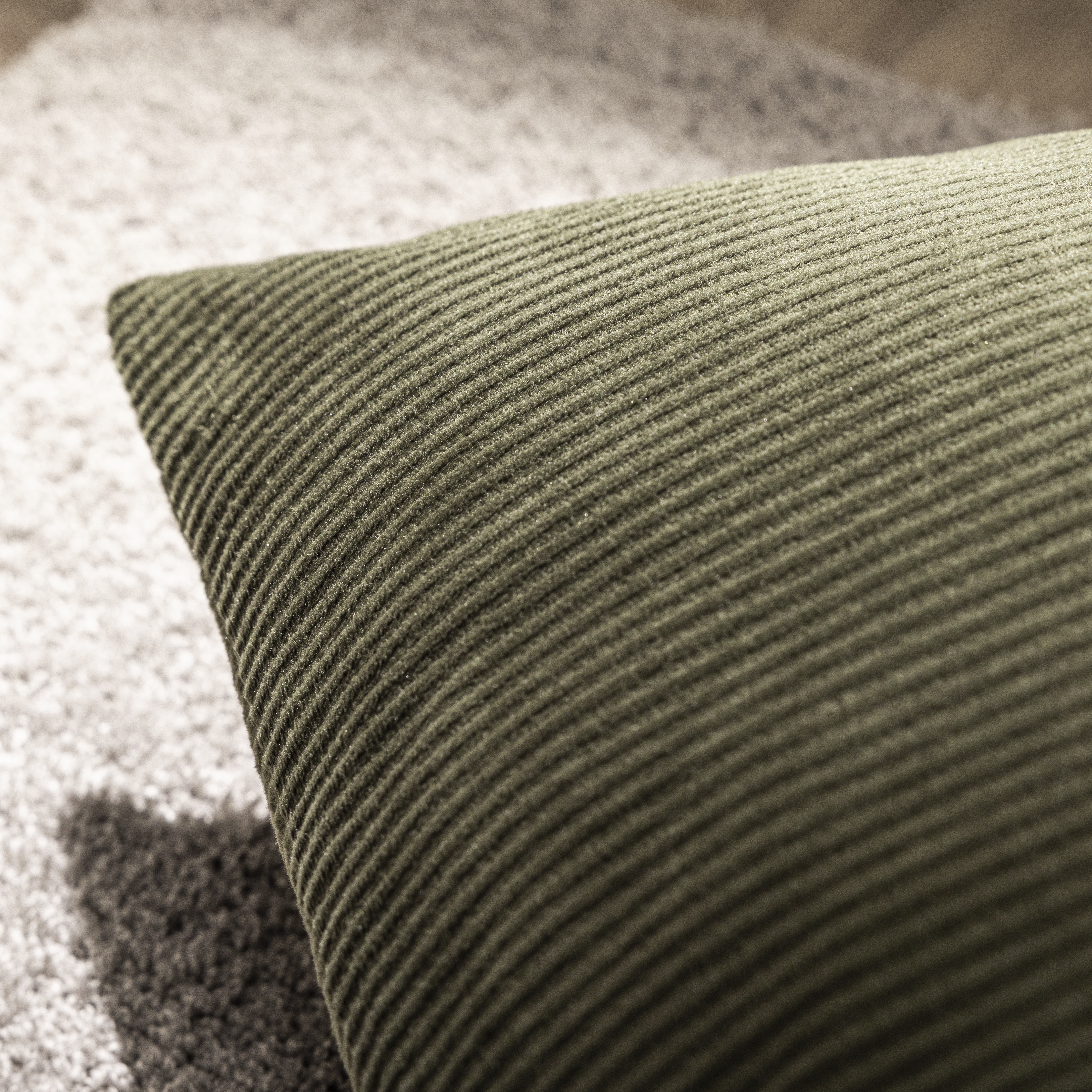 Poduszka Enaelle Forest oliwka zielona 50 x 50 cm - 17