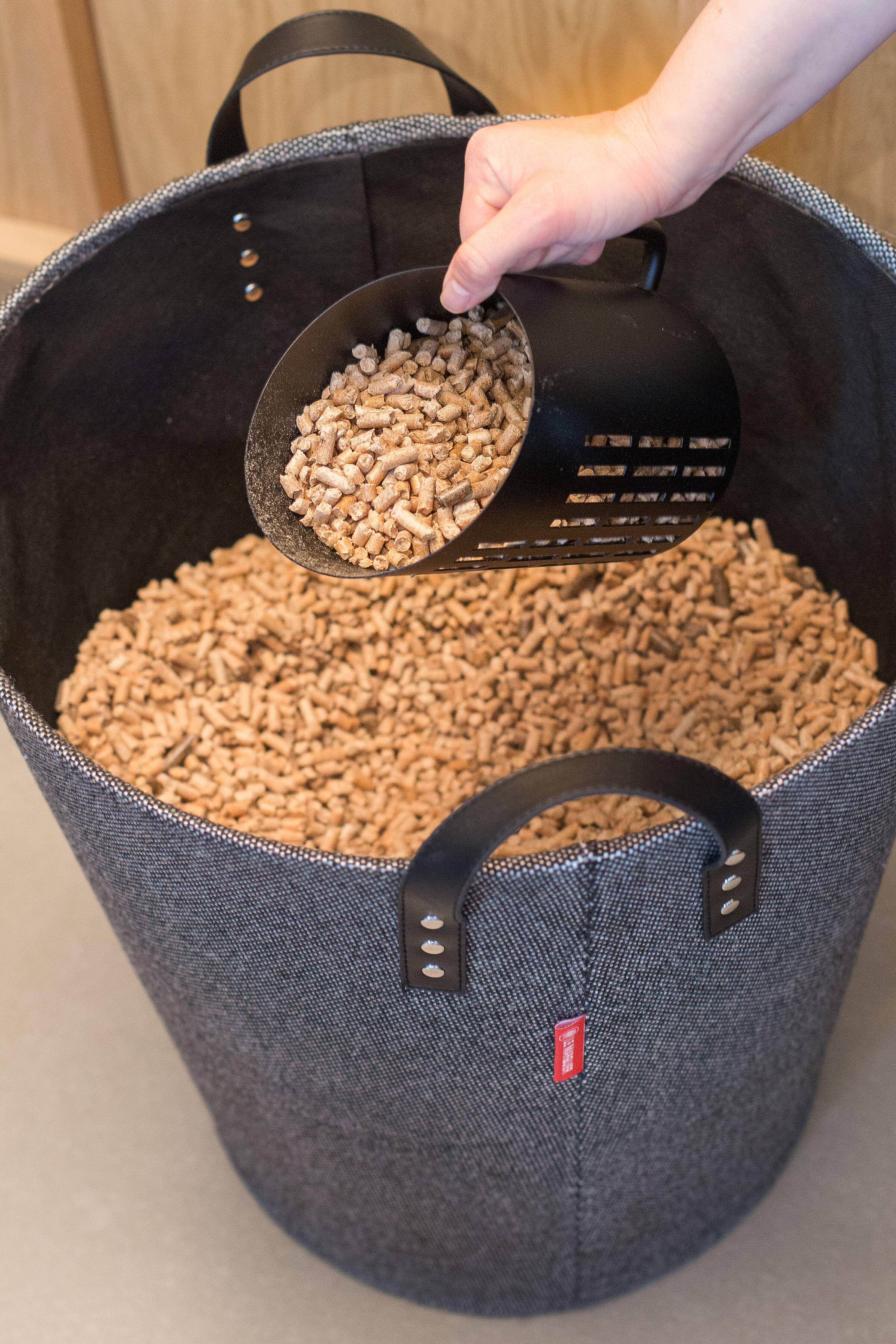 Pelle à granulés ronde acier LE MARQUIER - 3