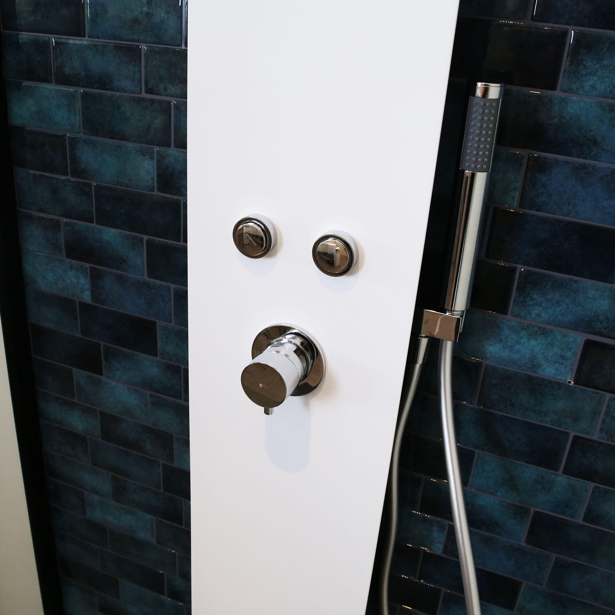 Colonne de douche mécanique ESSEBAGNO Blanc et noir - 3