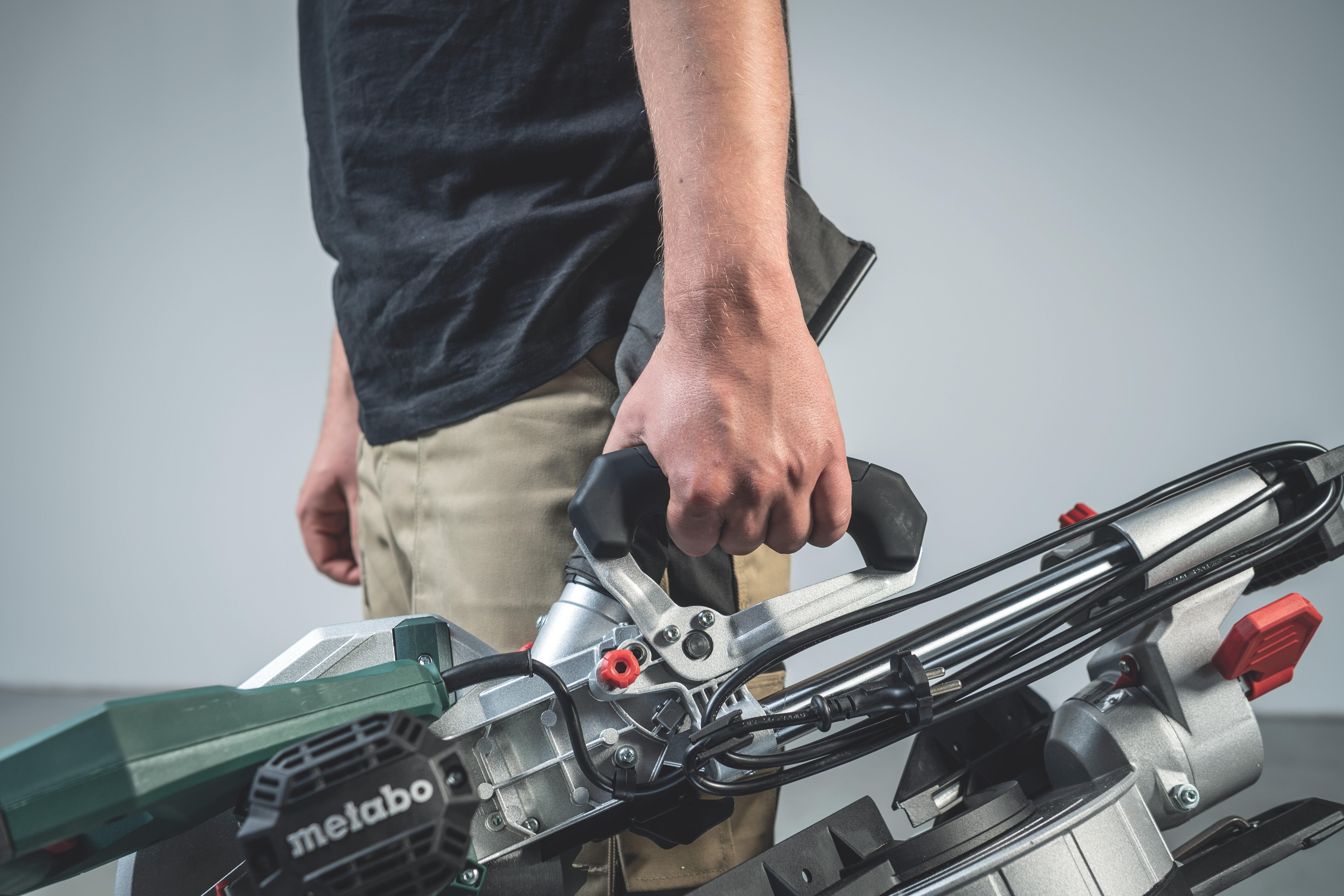 Scie à onglet radiale KGS 216 M + 2ème lame carbure METABO, 216 mm, 1500 W - 8