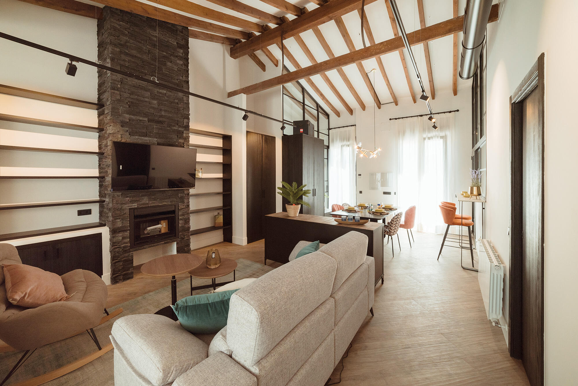 Revestimiento aspecto piedra malecon tizon 10x50 10x30 10x20cm de horm alig