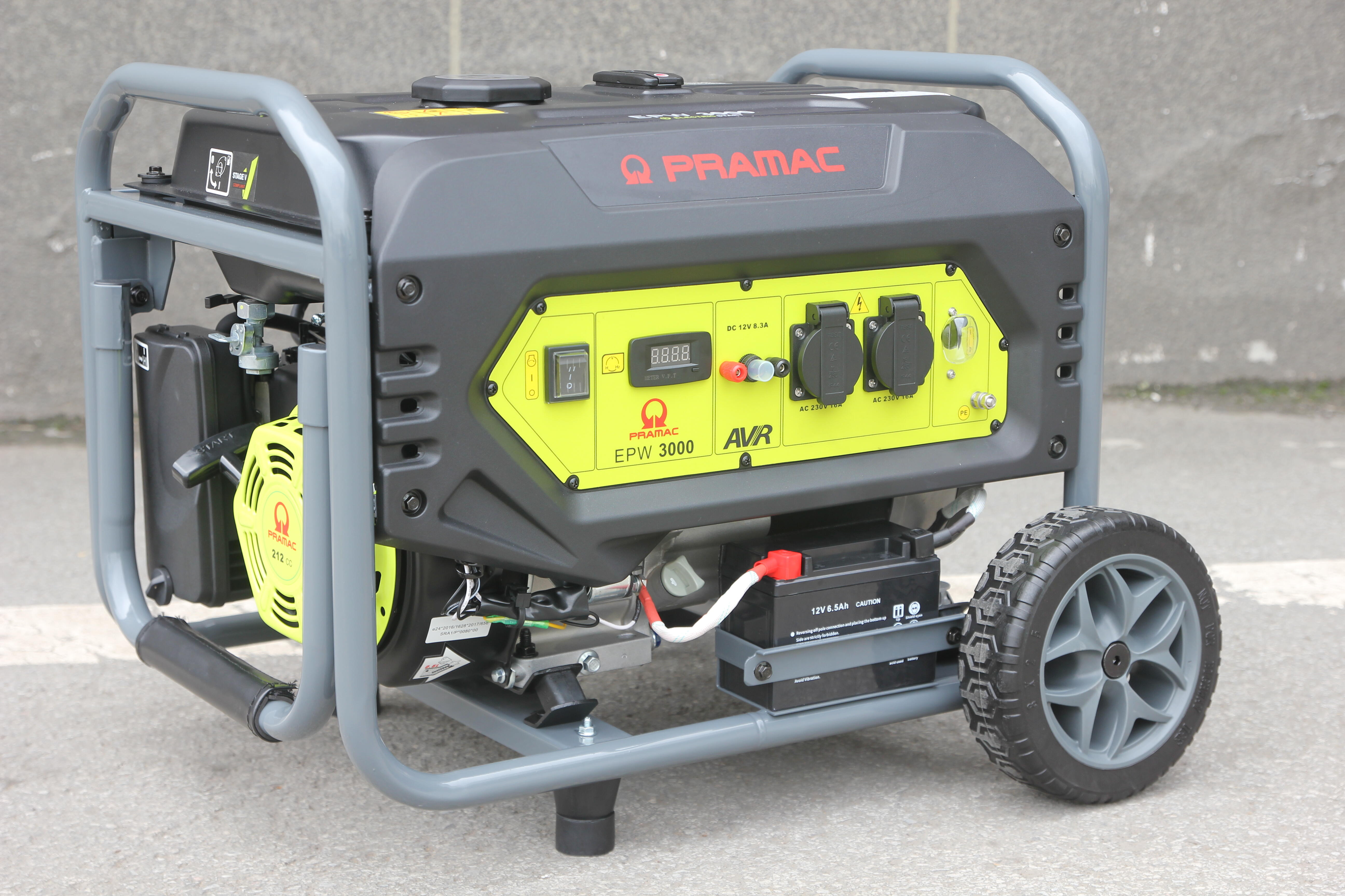 Gerador a gasolina com AVR arranque elétrico 2900W/2700W Pramac EPW3000 - 19