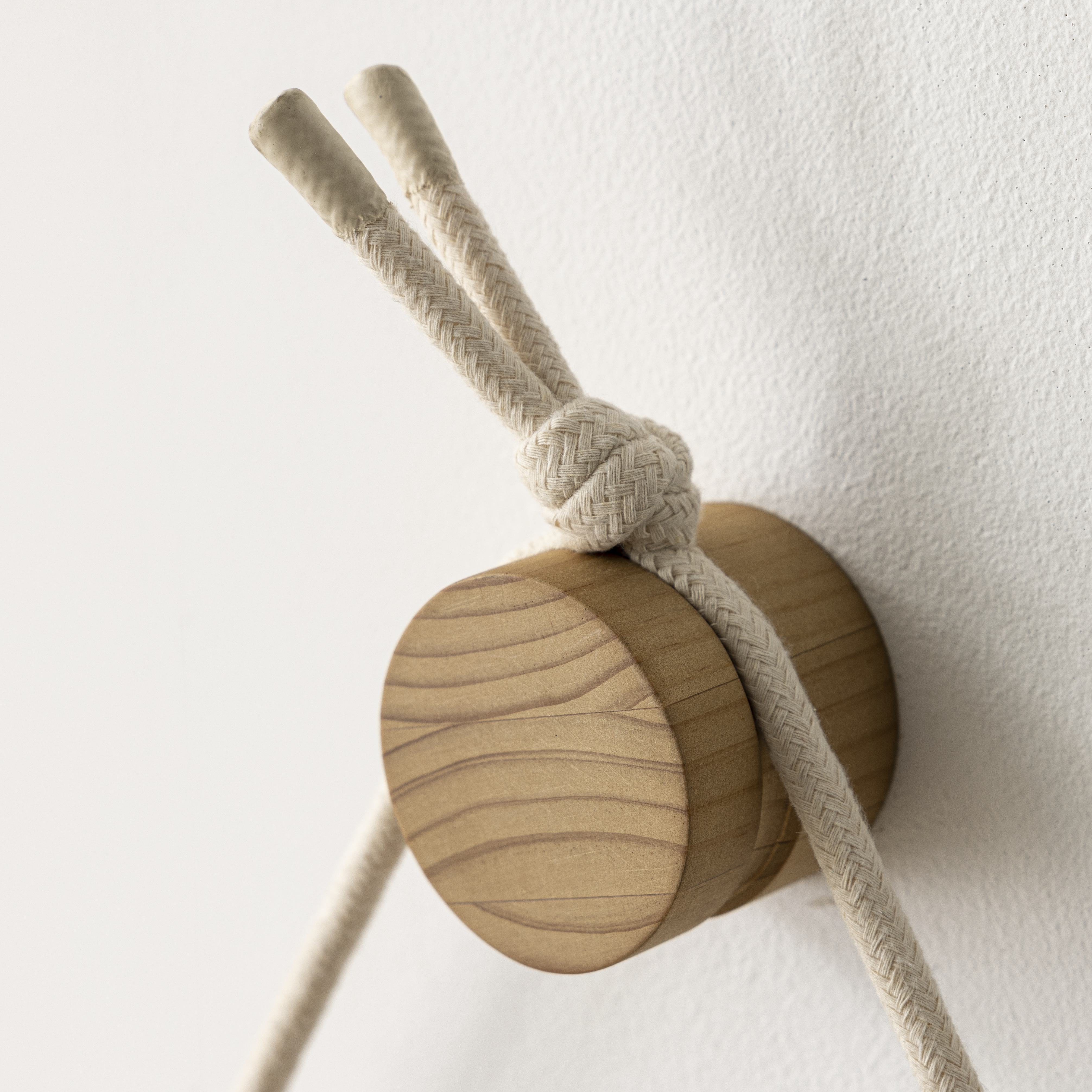 Specchio NORDIK tondo in legno rovere Ø 57.5 cm INSPIRE - 10