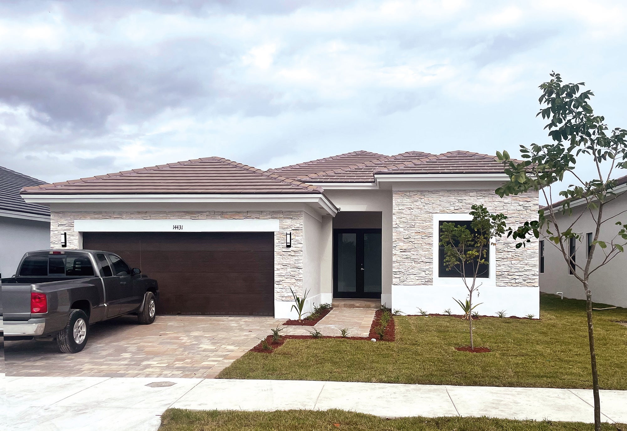 Revestimento de imitação pedra natural VARADERO TORCAZ 0.5M² - 8