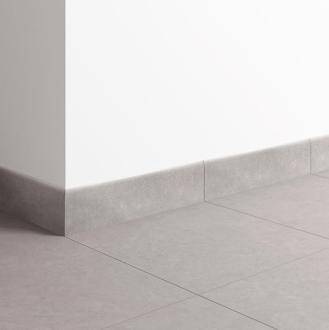 Piastrella battiscopa Iuta Venus in gres naturale grigio opaco L 33.3 x H 8 cm x Sp 8 mm confezione da 6 ml