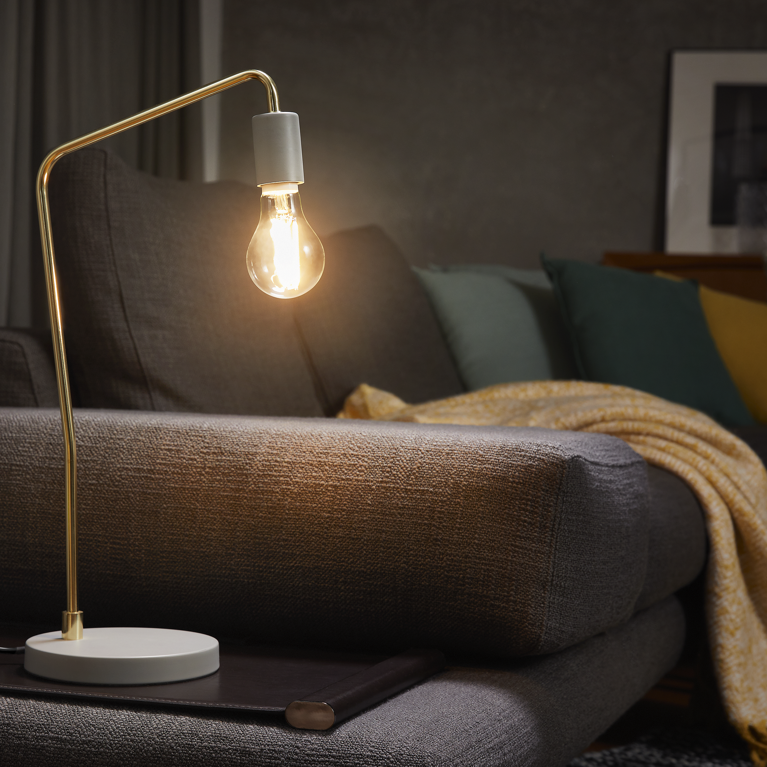 Żarówka LED E27 5,8 W 806 lm Ciepła biel Osram	 - 2