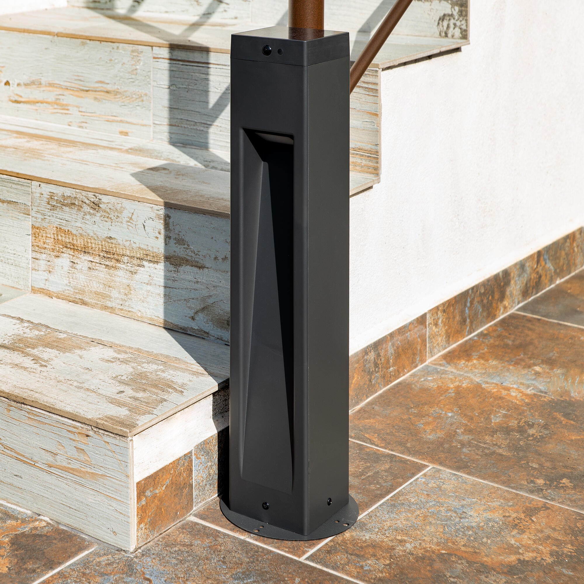 Sobremuro solar exterior LED Athos 1000 lúmenes acero gris, resistencia IP54, 8h. autonomía con detector de movimiento - 4