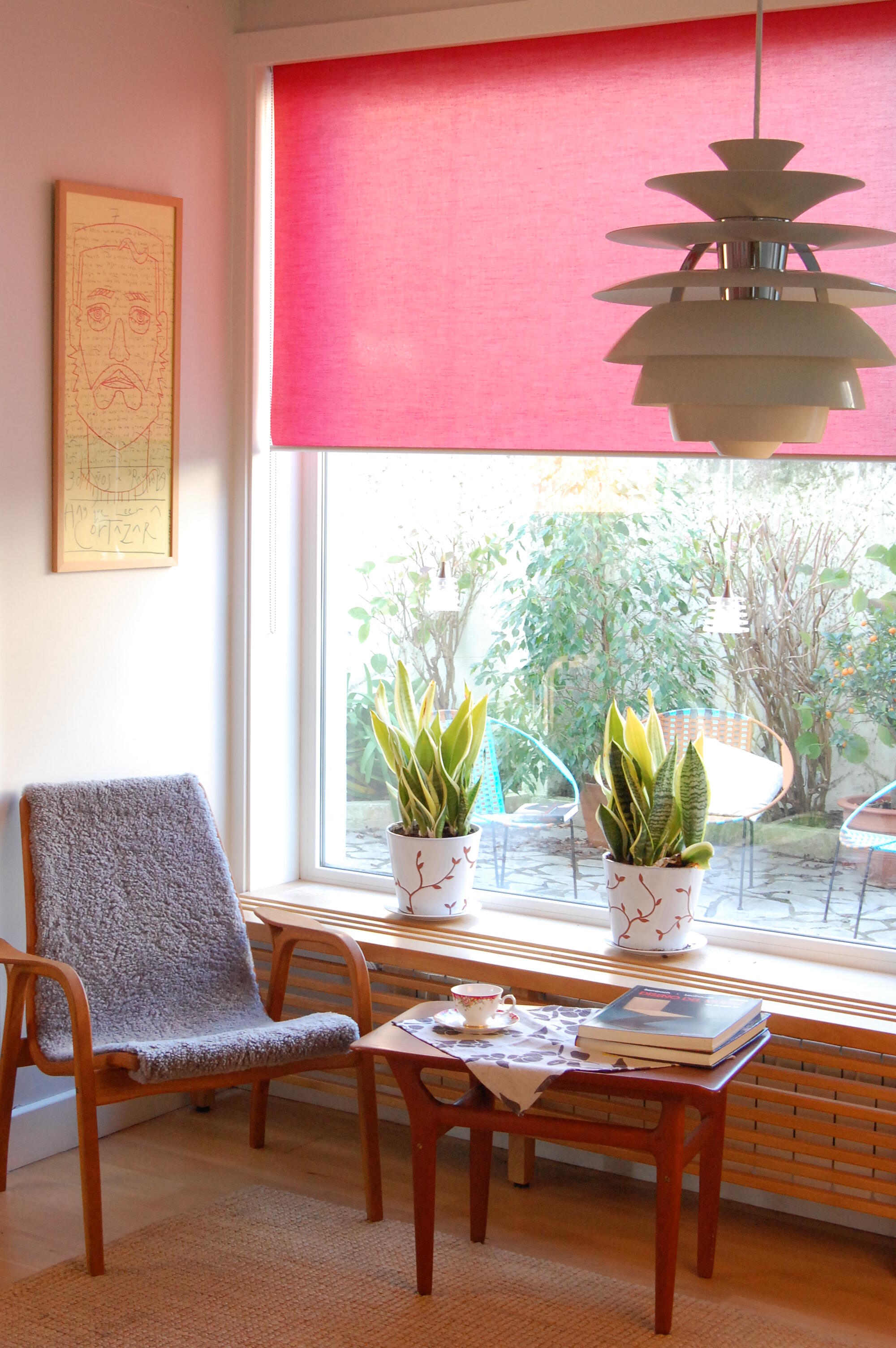 Estor enrollable translúcido con cadena miranda poliéster liso burdeos de 94x250cm