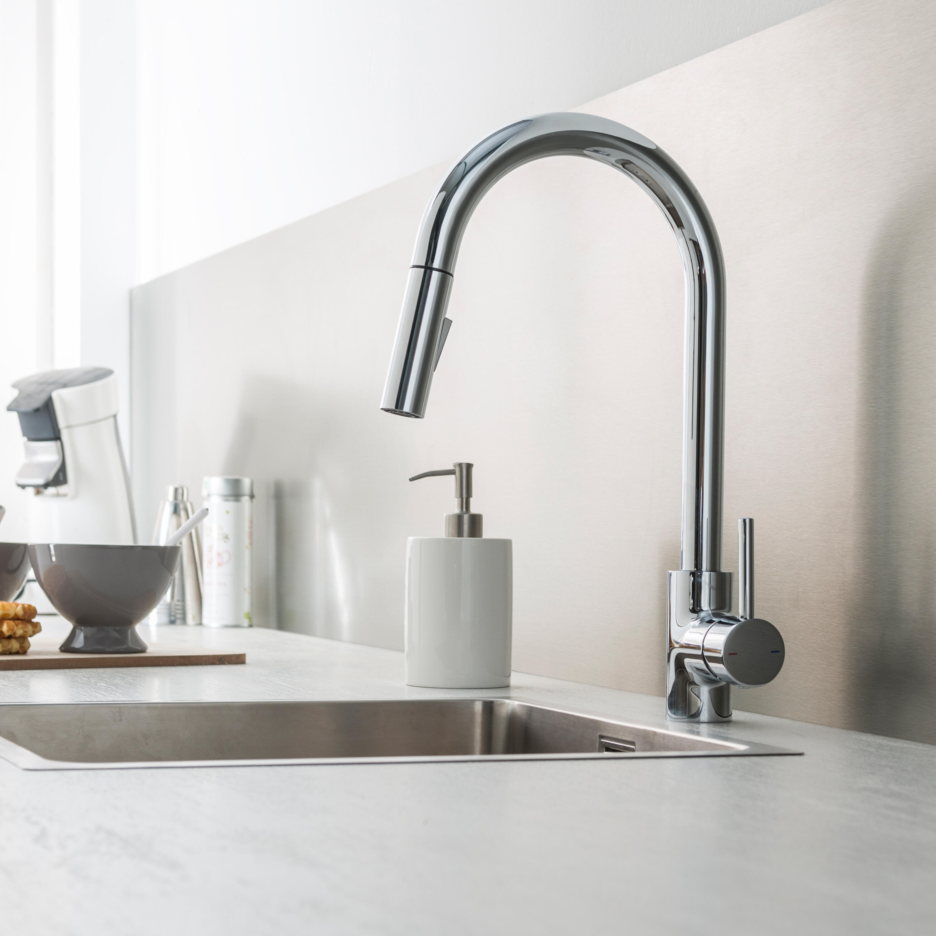 Mitigeur de cuisine avec douchette DELINIA Lily chrome - 4