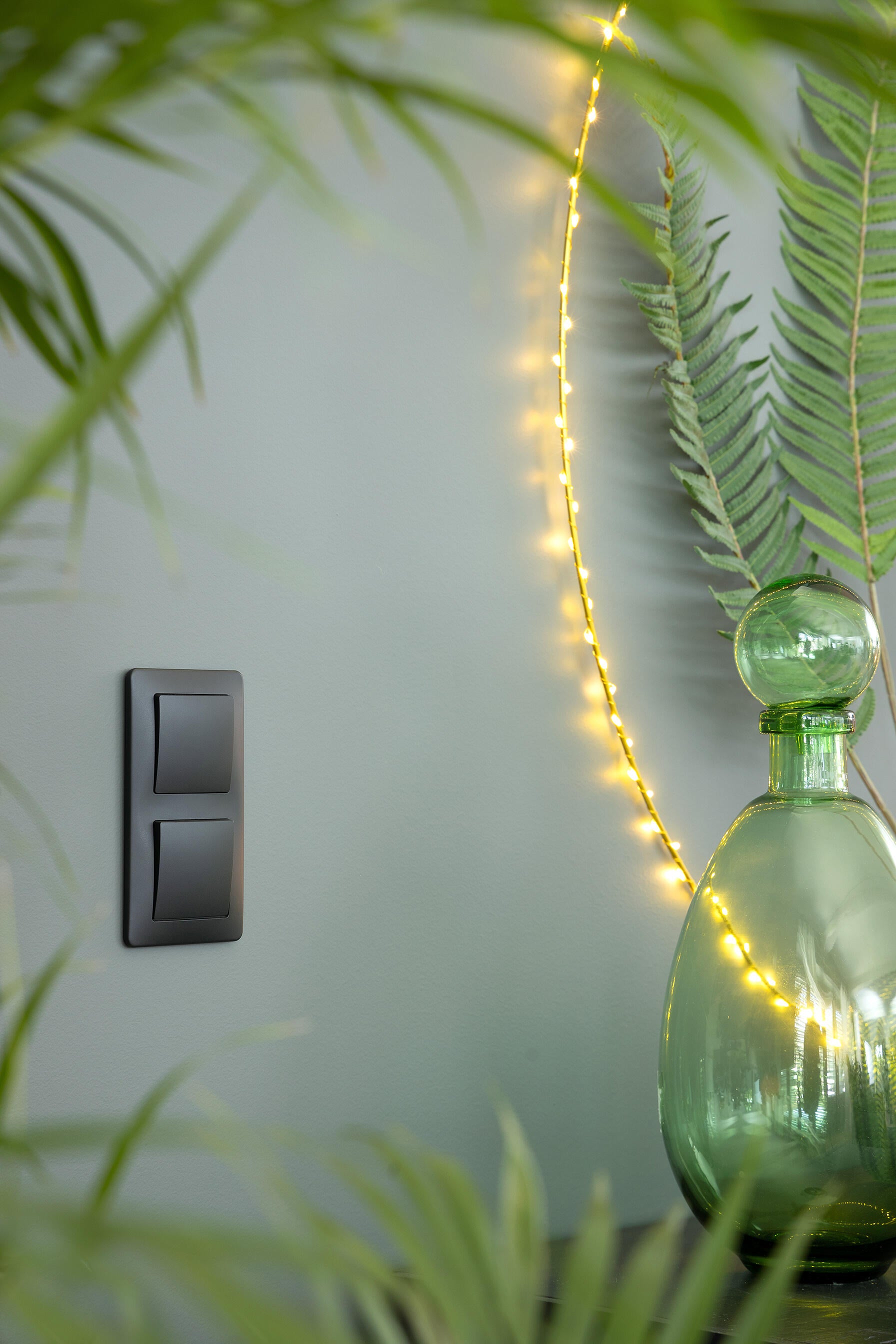 Ramka podwójna czarny antracyt SEDNA DESIGN SCHNEIDER ELECTRIC - 3