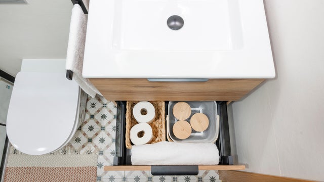 Mueble de lavabo e inodoro