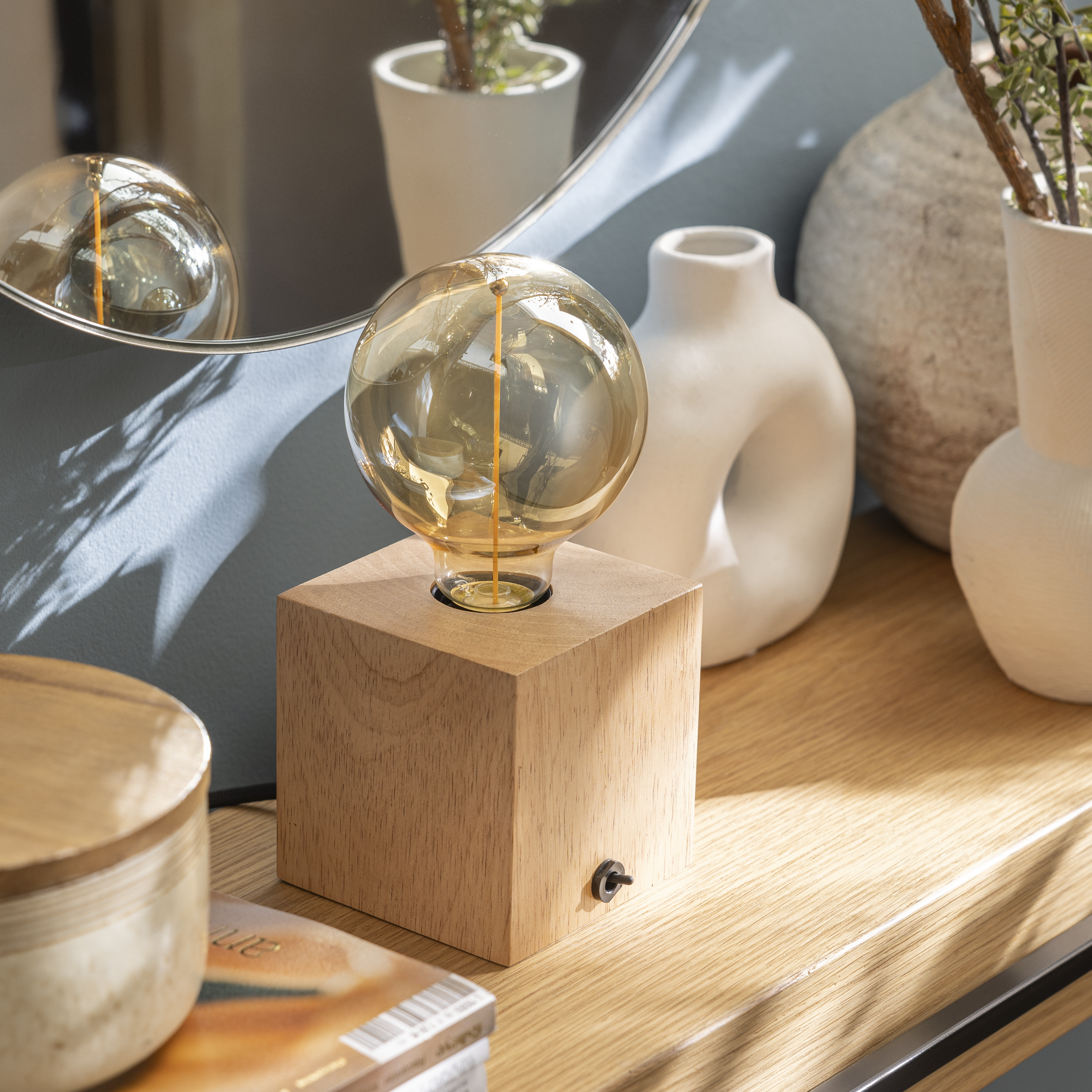 Żarówka dekoracyjna LED E27 Magnetic 2,2 W 120 lm Lexman - 2