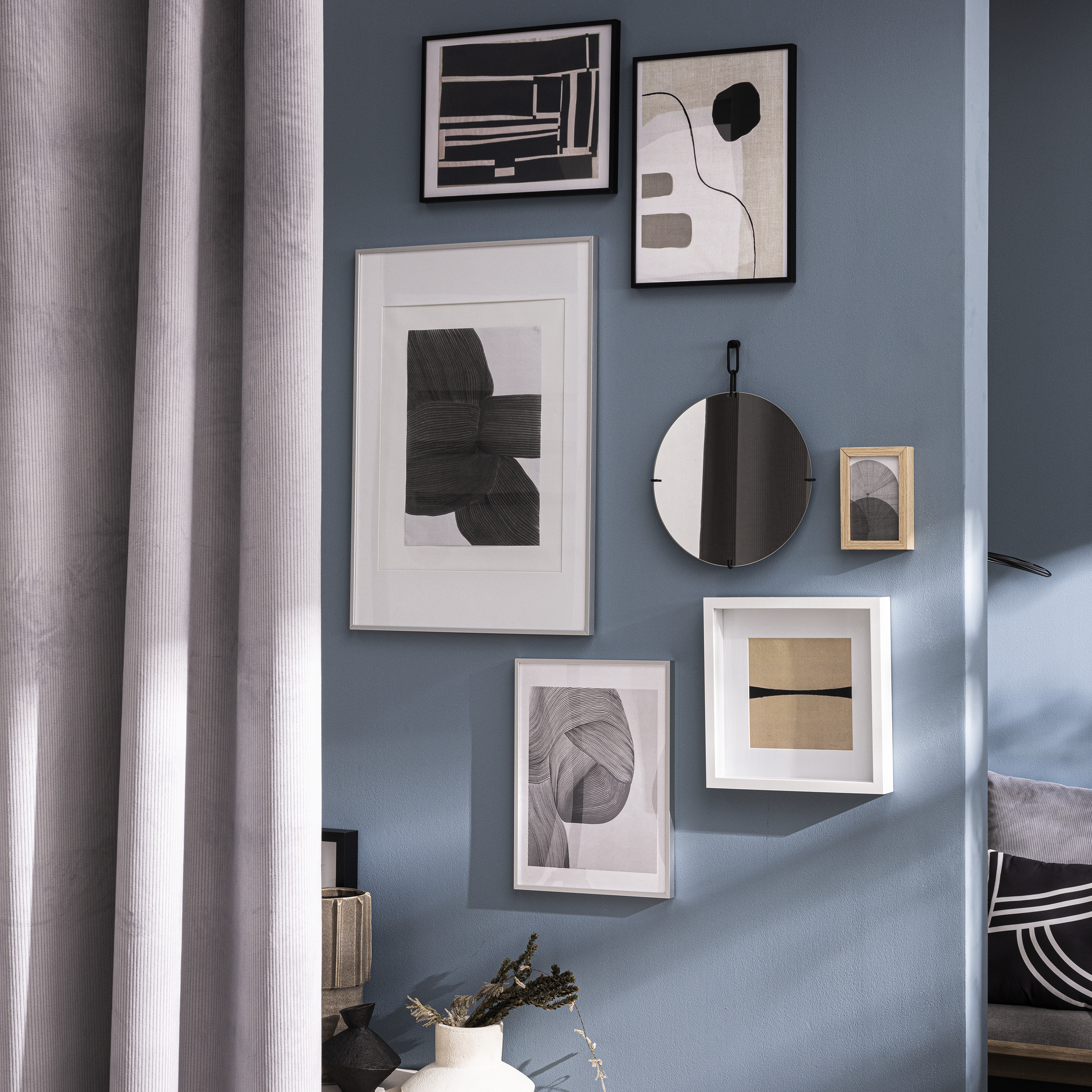 Moldura MILO CASE 30X30 cm preto Inspire - 18