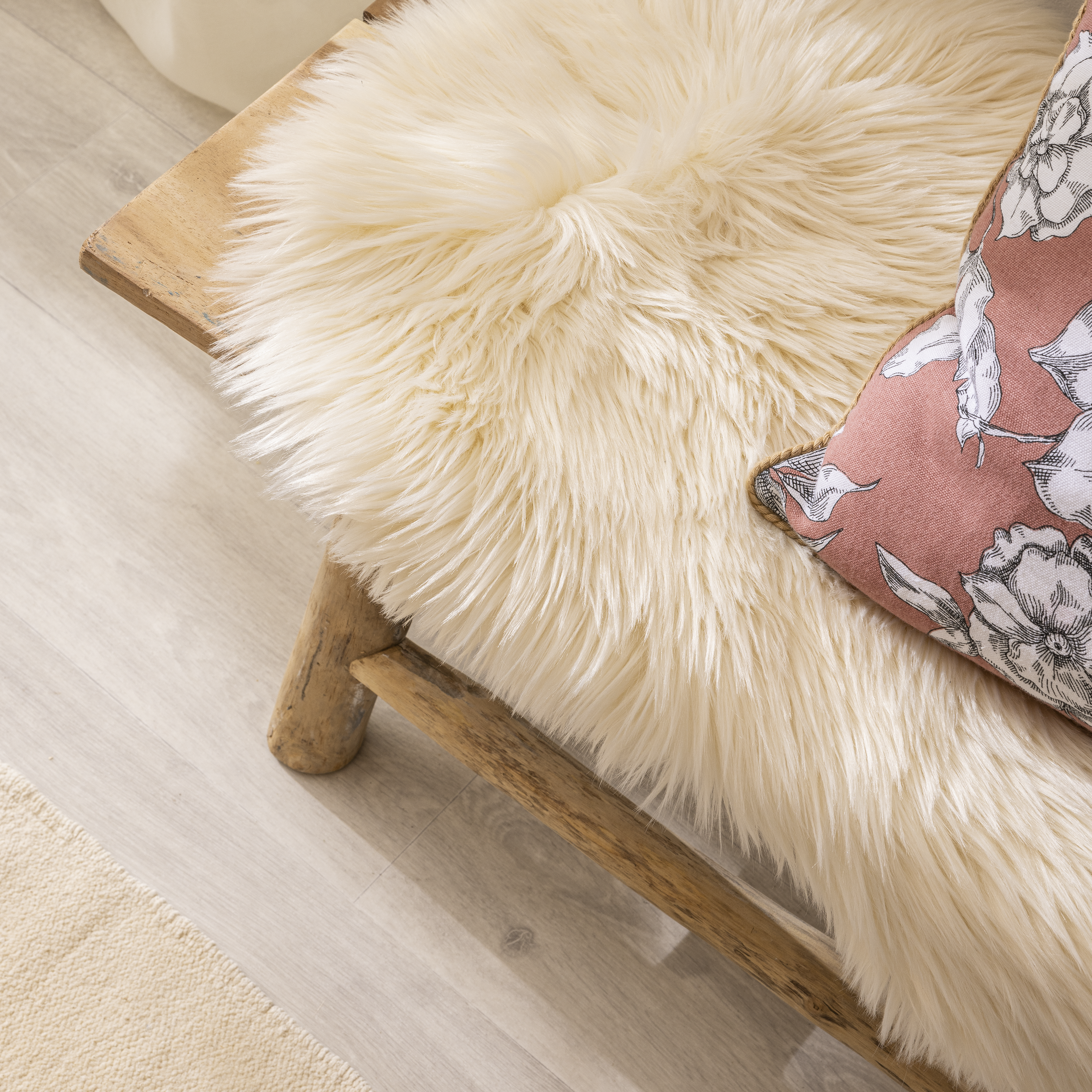Alfombra pie de cama acrílico Jade Sheep Skin 60x90cm pelo largo INSPIRE animales beige irregular - 4