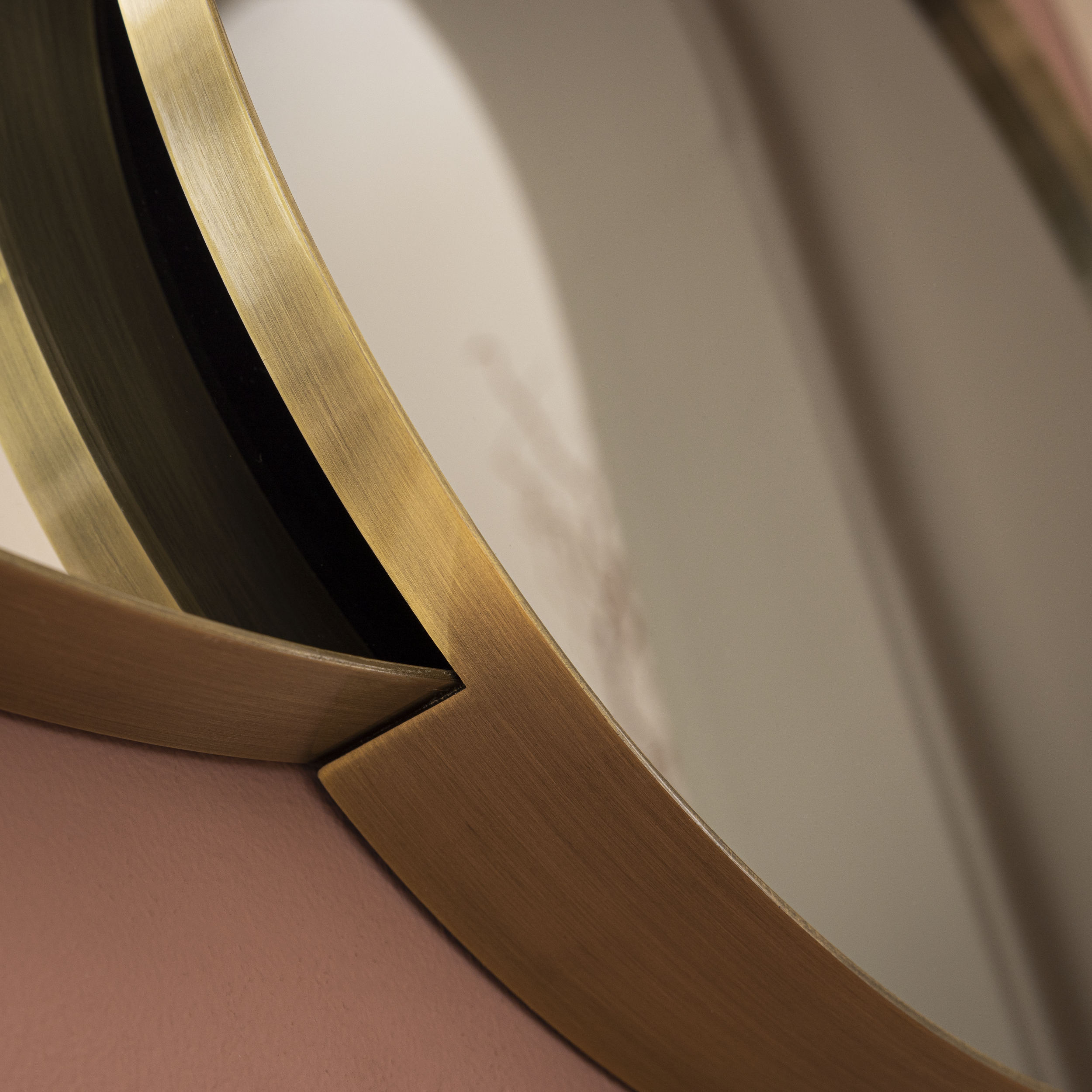 Miroir rond métal laiton Glam pimp INSPIRE diam.61 cm - 5