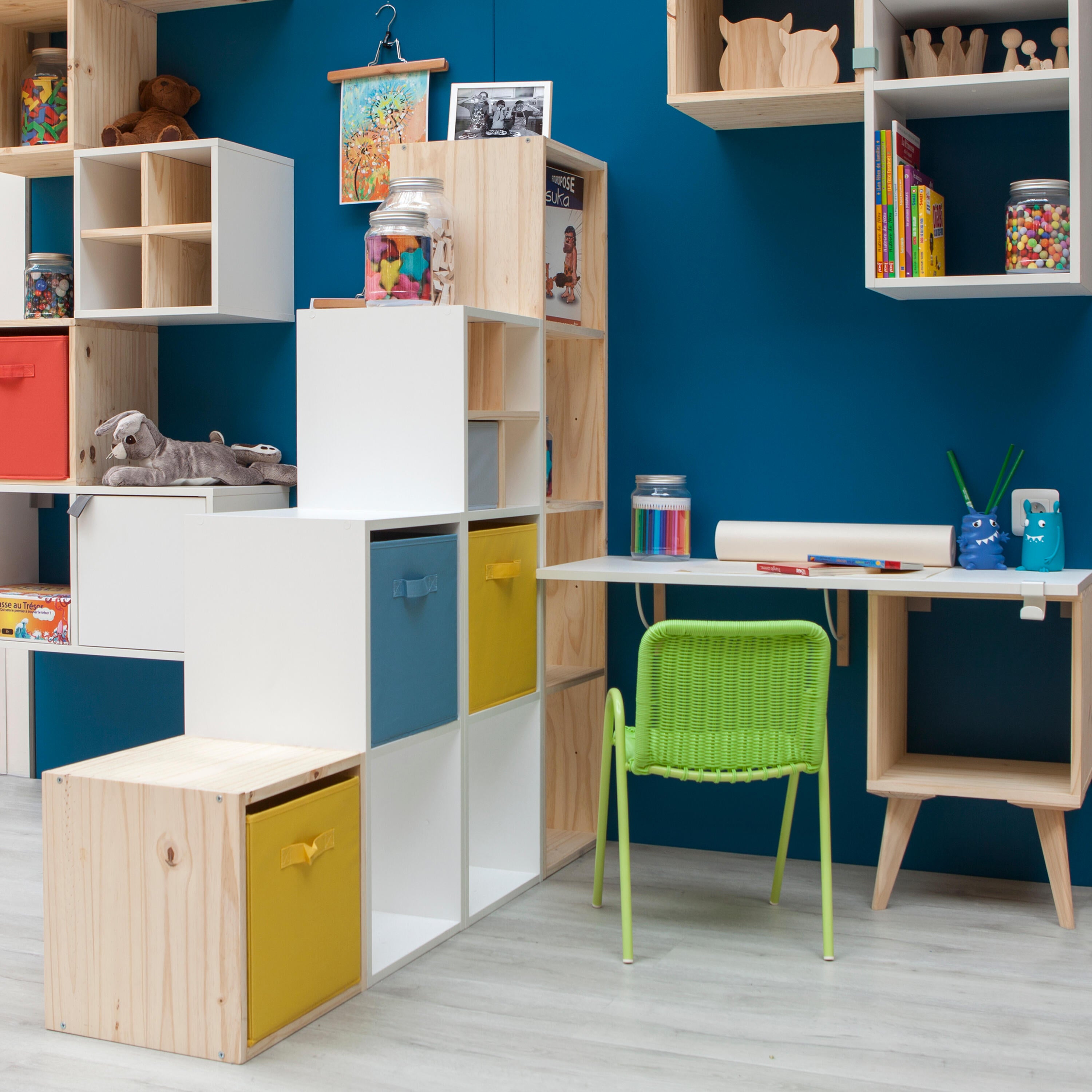 Estante de parede 2 cubos branco 36 x 31,7 x 70,5 cm Spaceo Kub - 21