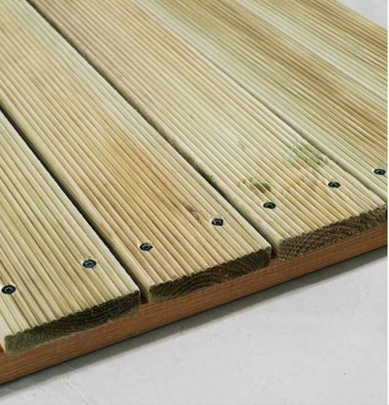 Deck de madeira PINHO 19MM 240X9,5CM - 31