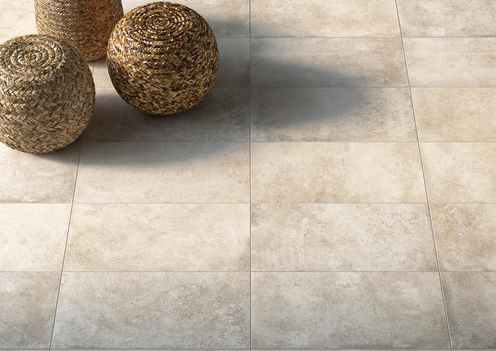 Piastrella da pavimento interno in gres porcellanato TUSCANIA CERAMICHE 30 x 61 cm rettificato beige opaco Meteora R10 traffico medio (pei 2/5) Sp. 9 mm 1.3 mq - 2