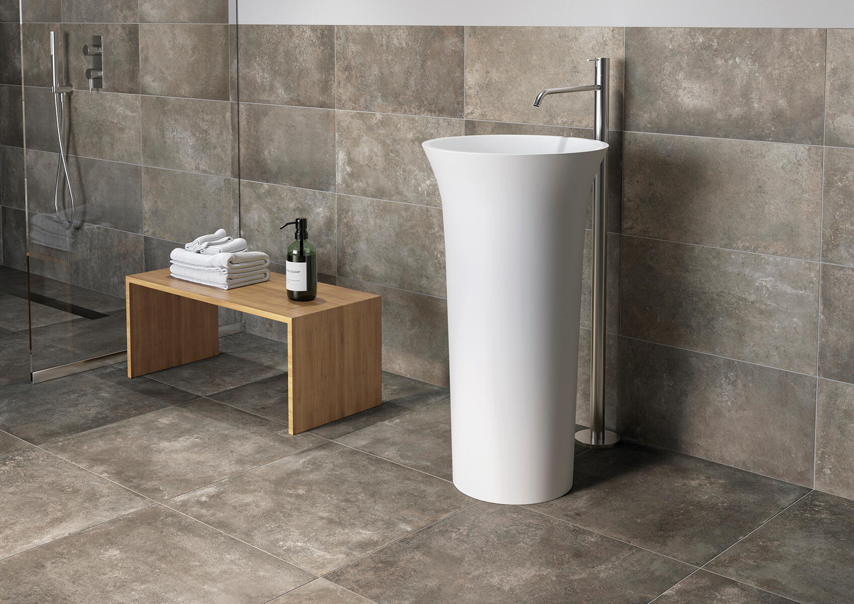 Piastrella da pavimento interno in gres porcellanato TUSCANIA CERAMICHE 30 x 61 cm rettificato grigio opaco Meteora mix R10 traffico medio (pei 2/5) Sp. 9 mm 1.3 mq - 5