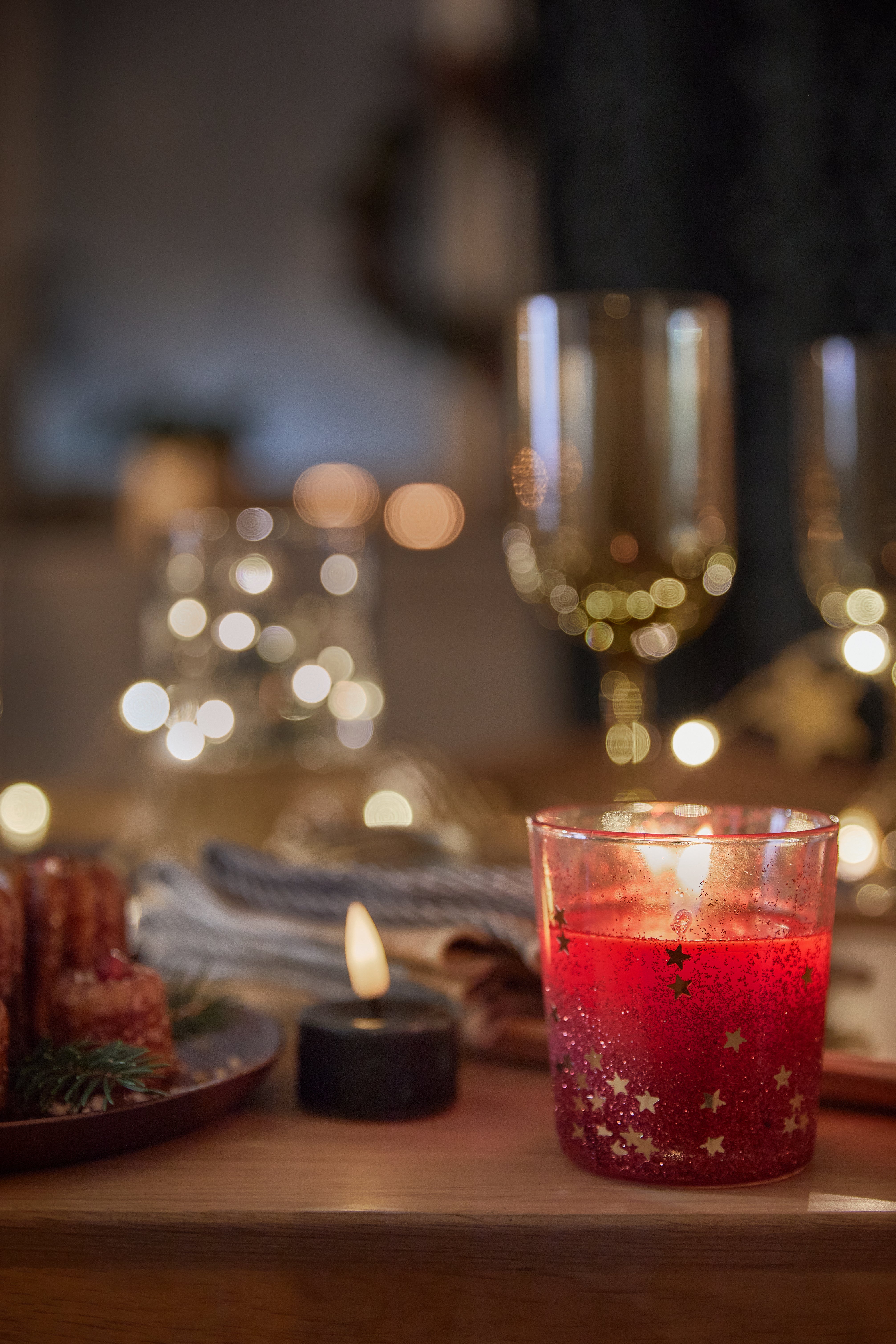 Bougie décorative en verre, paillettes rouge l.7.30 x H.8.00 cm - 2