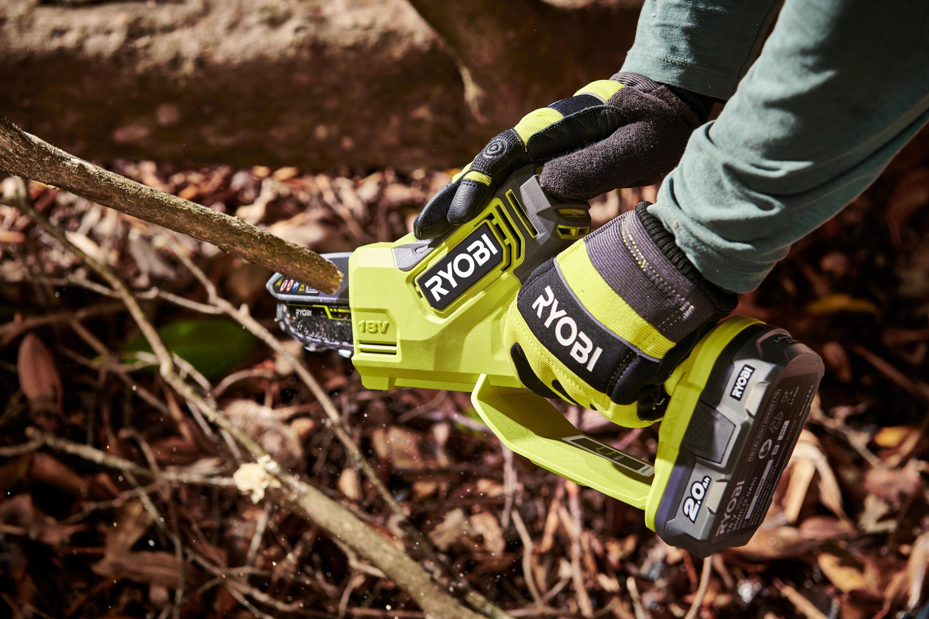 Motosierra a batería ryobi ry18psx10a-120 18v 2ah 10 cm longitud espada