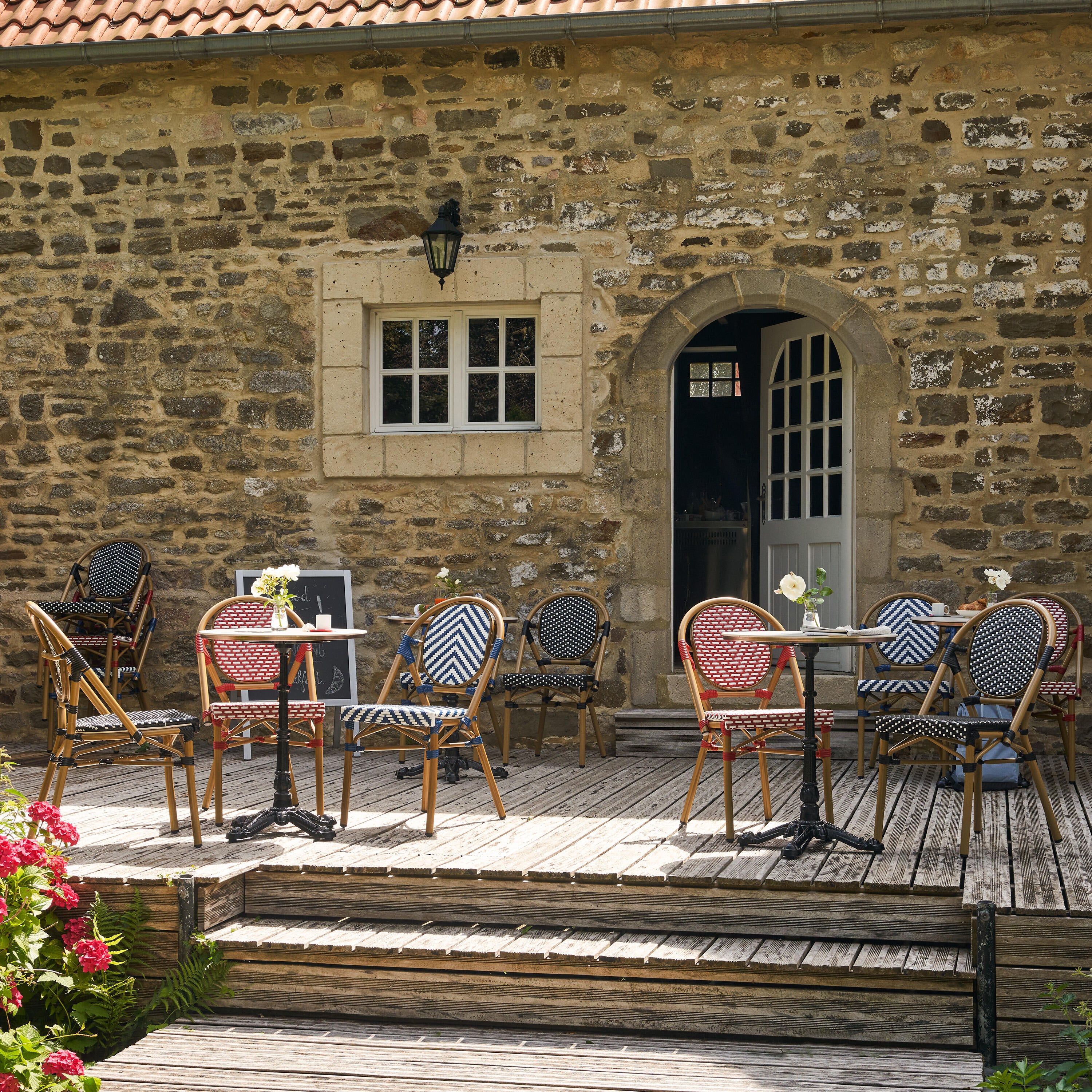 Conjunto de jardín naterial paris de aluminio y ratán blanco/rojo para 2 plazas