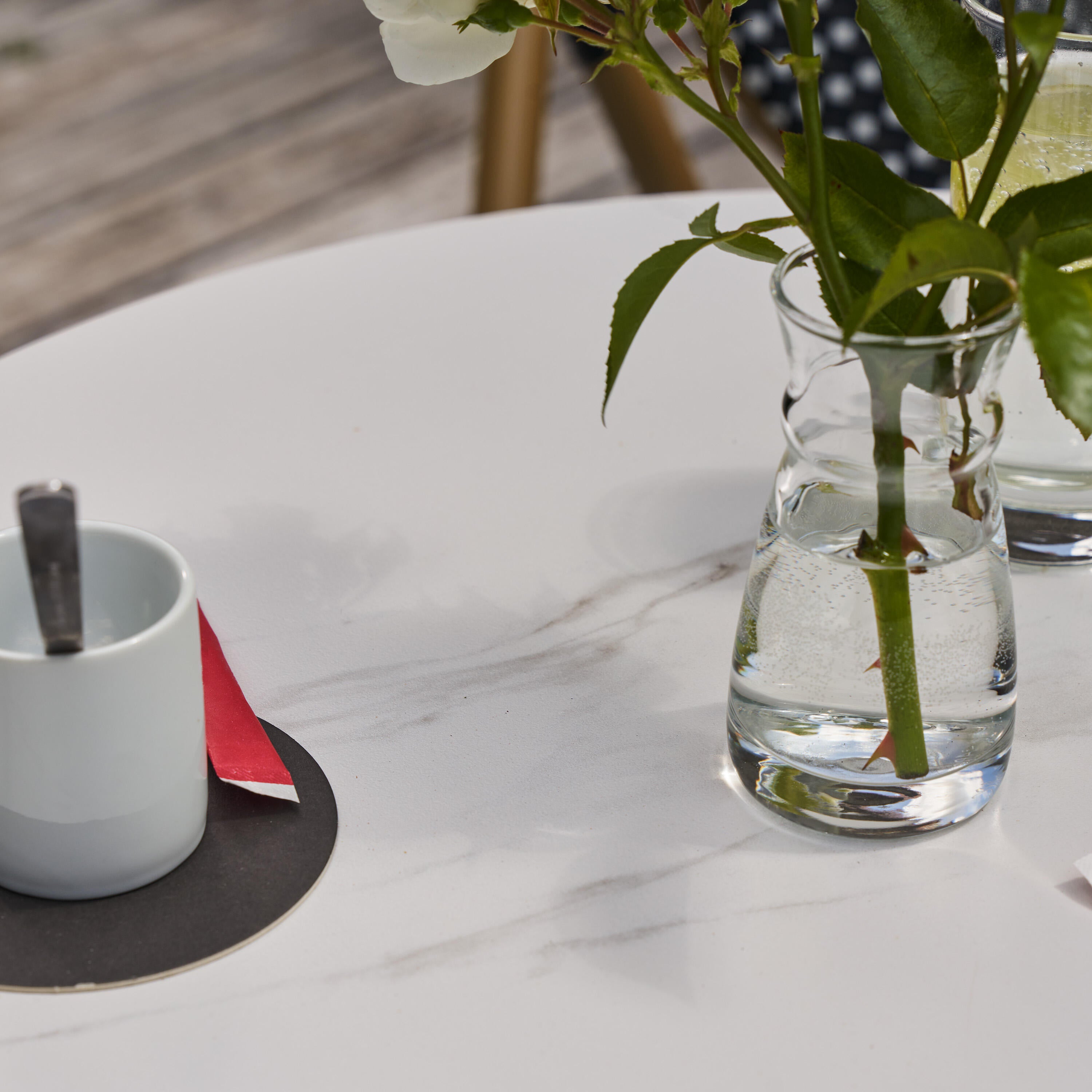 Mesa para jardim redonda 60 cm preto Naterial Paris - 11