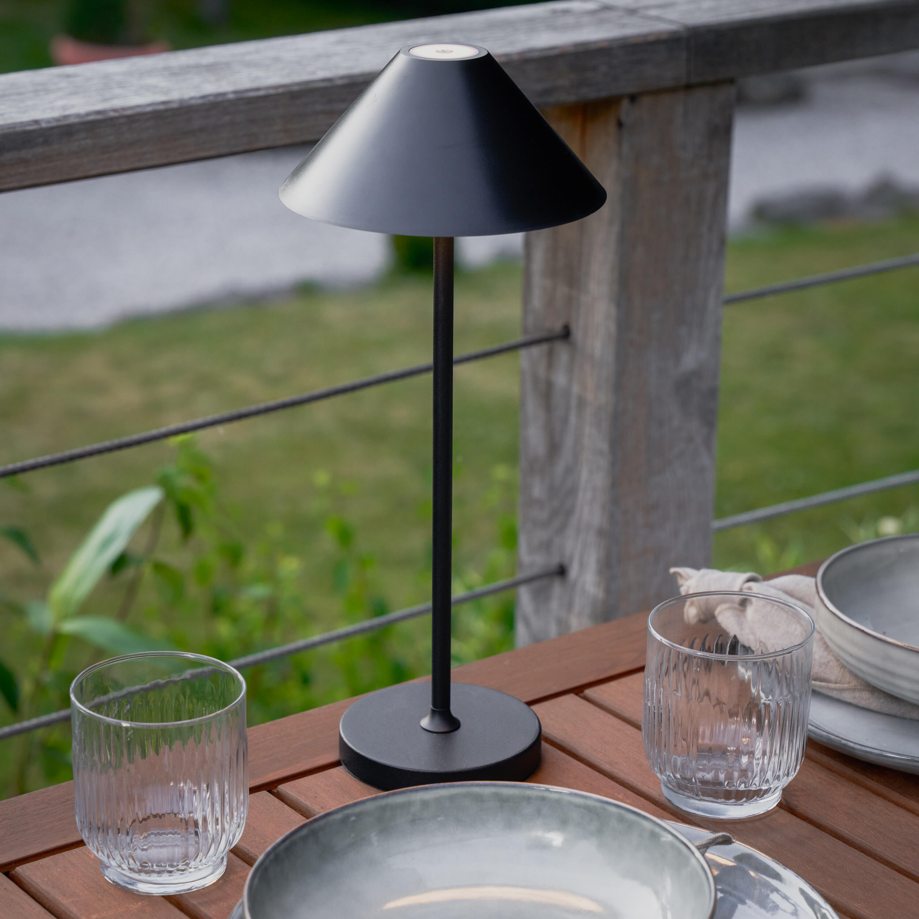 Lampka Malia czarna USB IP44 LED Inspire - 15