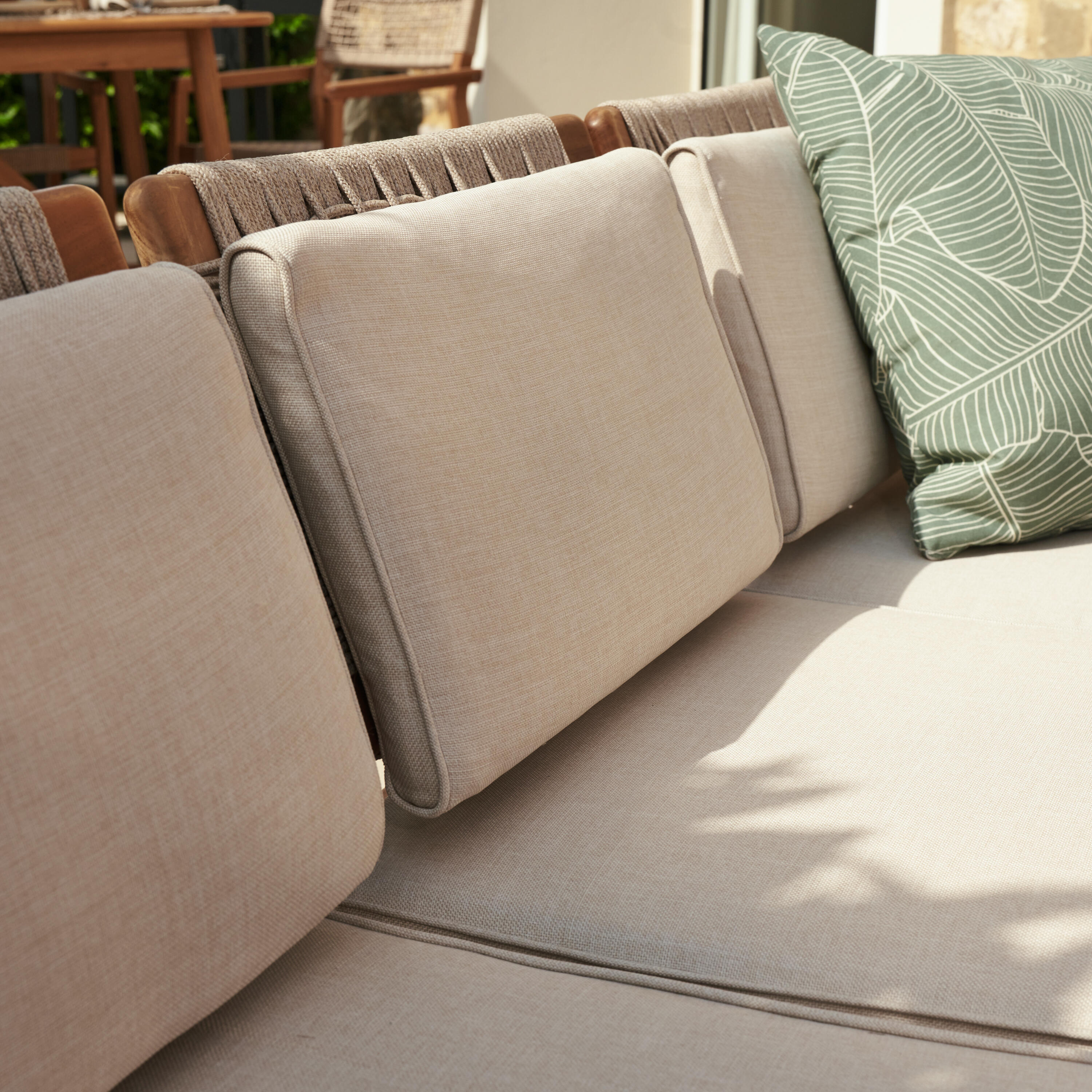 Sofa ogrodowa Oasis 3-osobowa brązowo-beżowa Naterial - 10