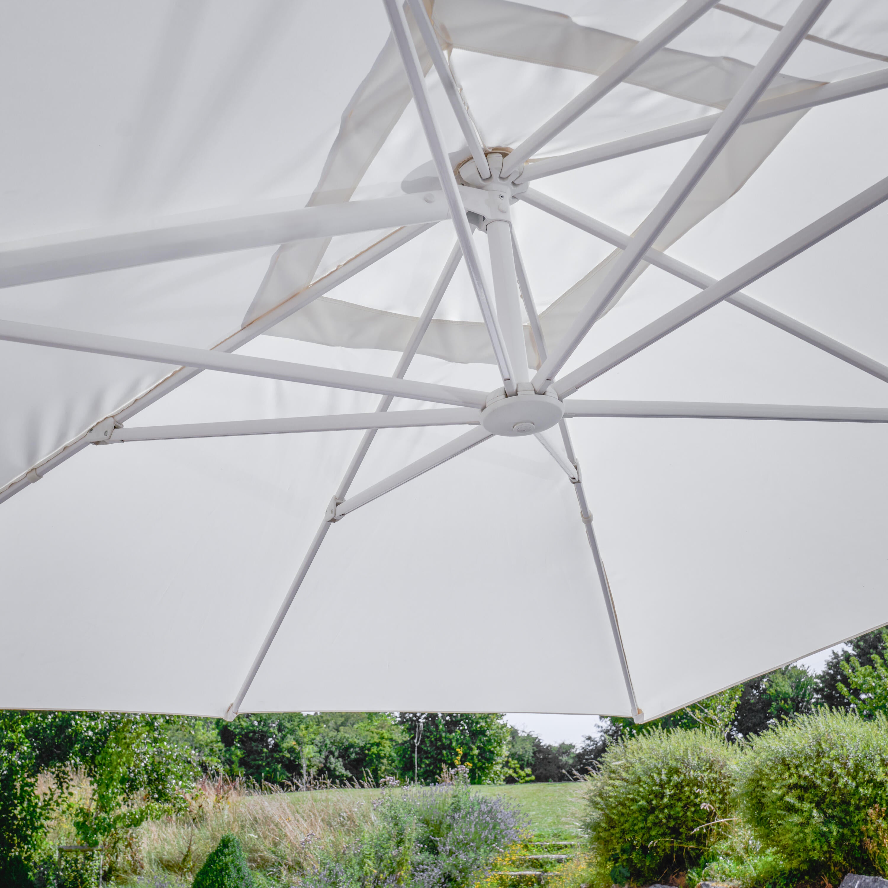 Parasol déporté carré blanc Sonora NATERIAL L.288 x l.288 cm - 6