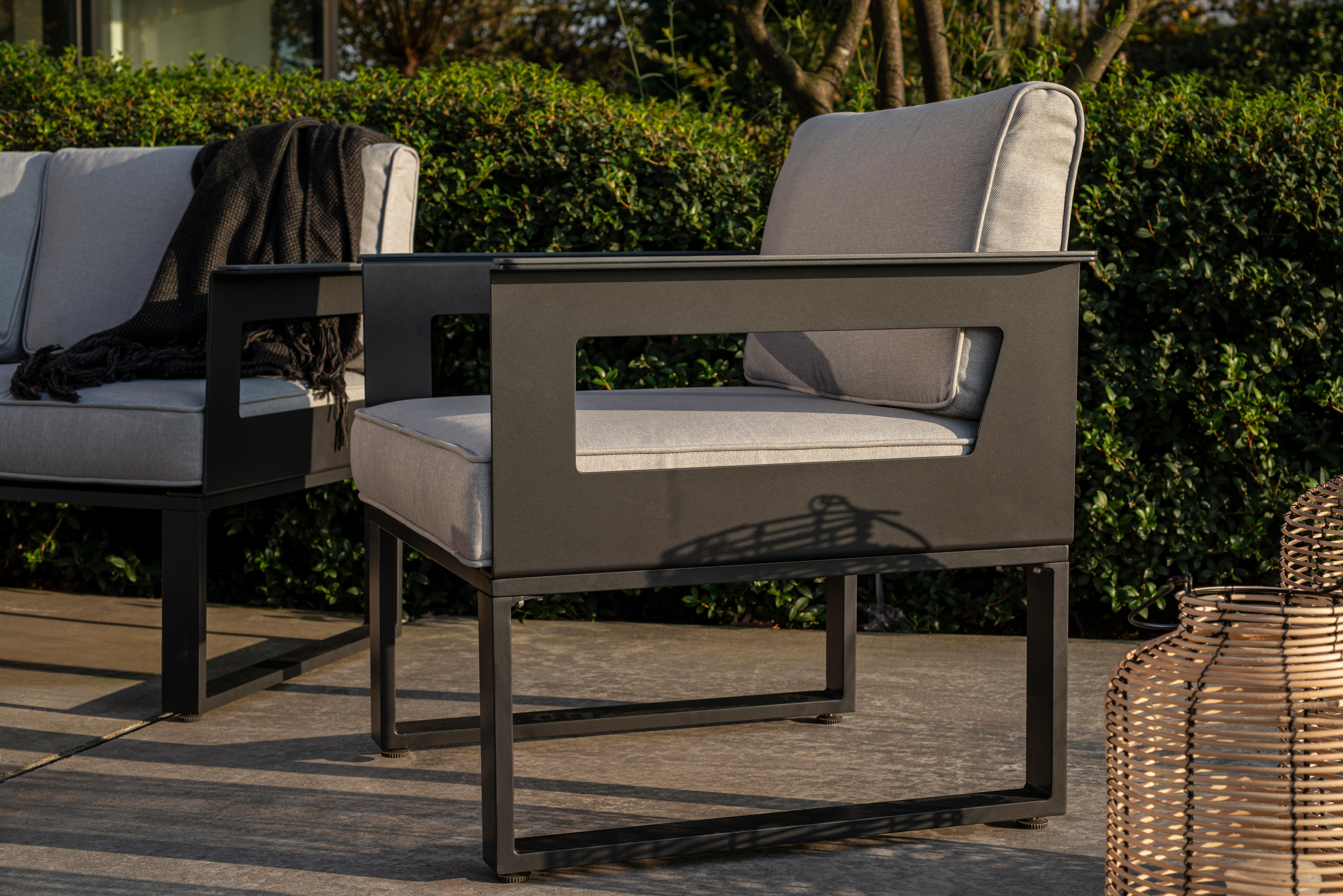Conjunto jardim relax mesa e cadeira alumínio cinzento Odyssea Naterial - 18