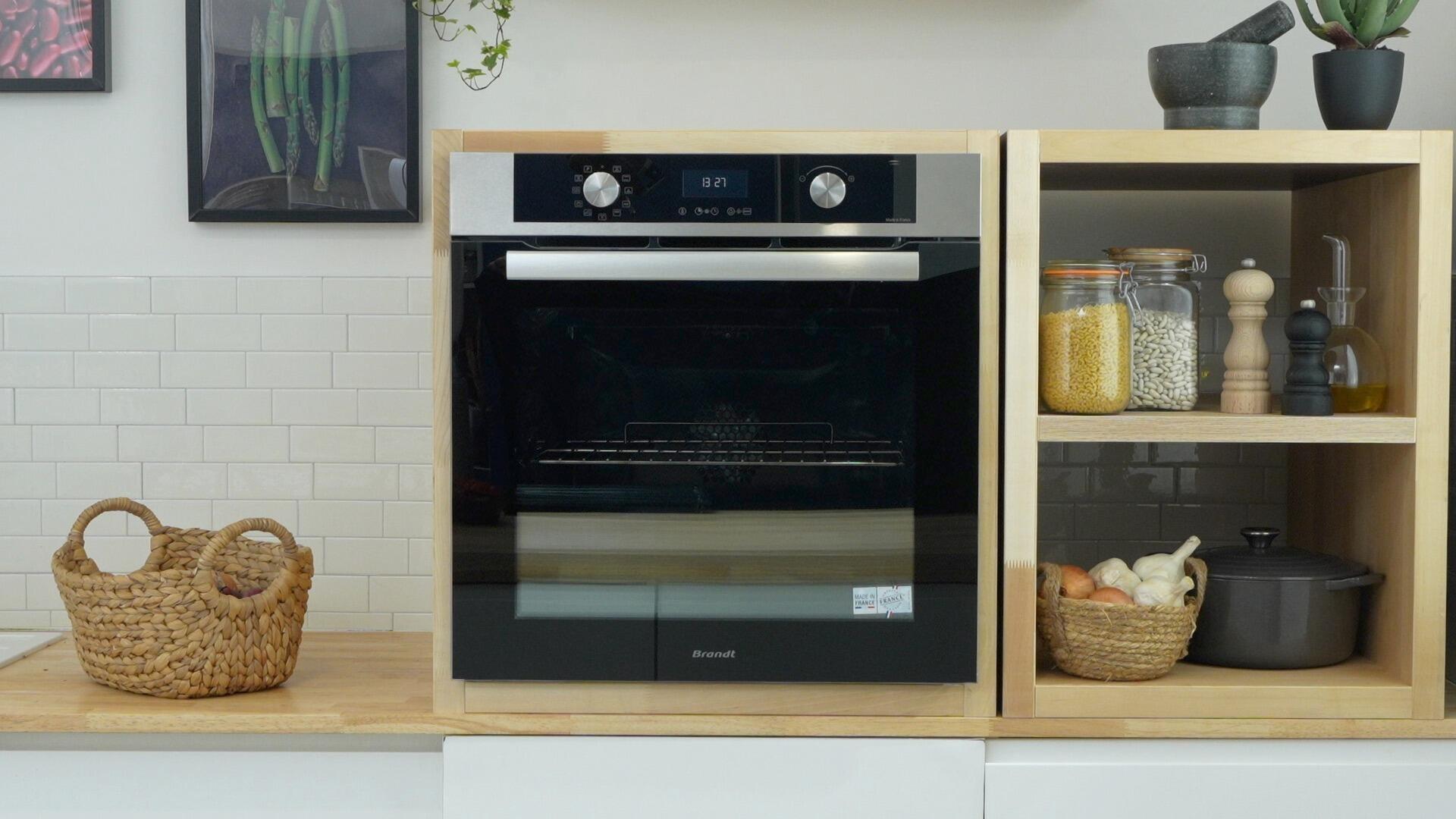 Four chaleur tournante brassée, pyrolyse, BRANDT BKFP243X, Inox - 4