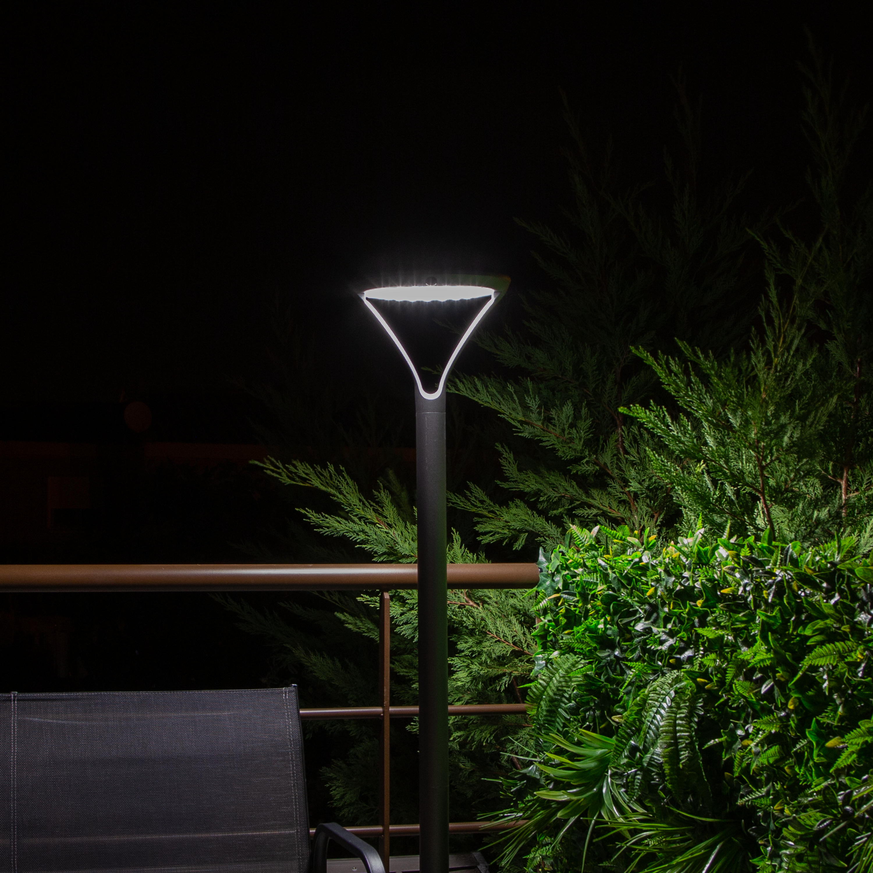 Lampadaire solaire à détecteur 2000 Lm, blanc neutre, Bermeo anthracite INSPIRE - 9