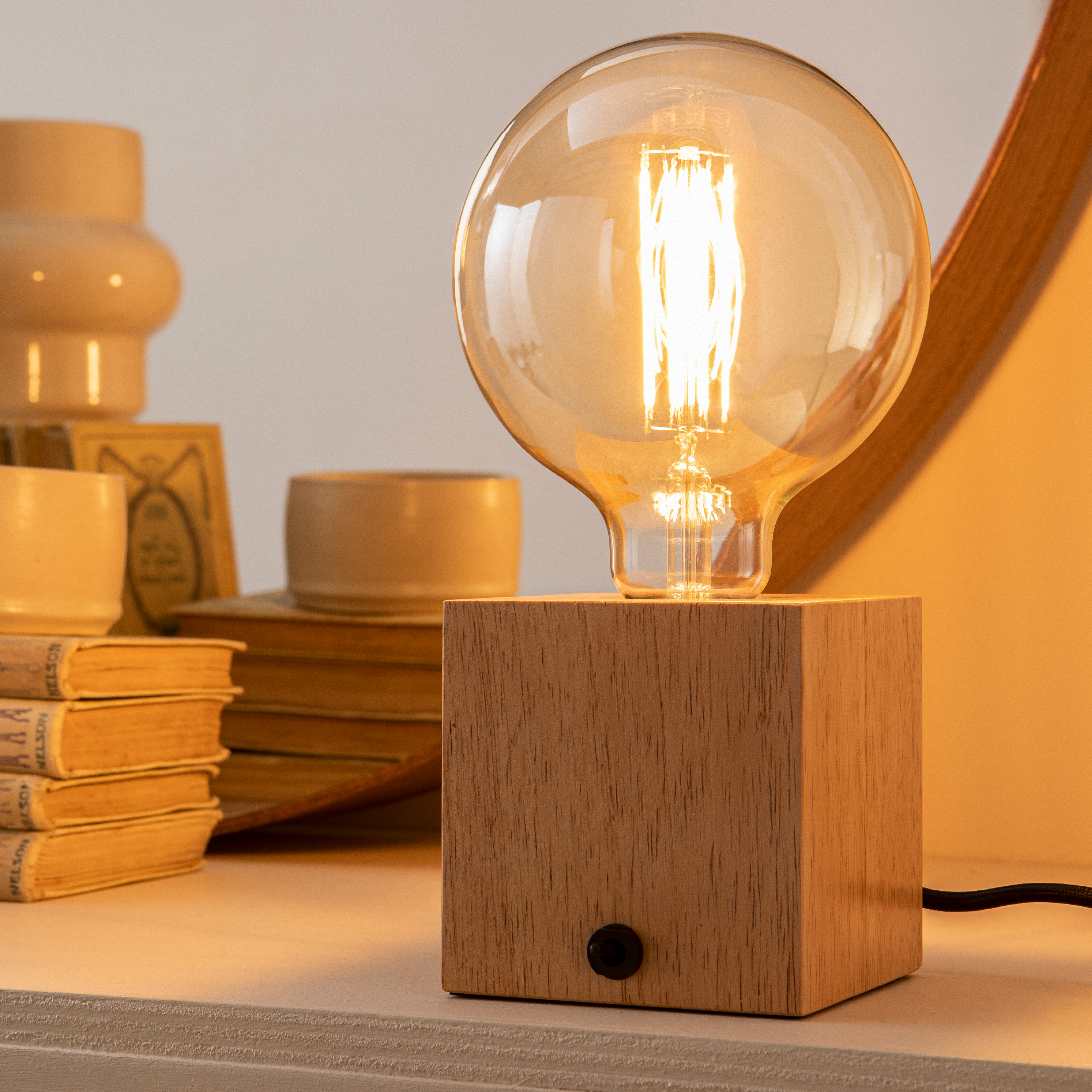 Lâmpada led led filamentos carbono g125 e27 500lm 2200k - 4